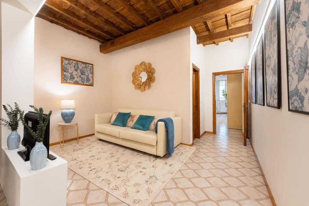 Via Sant'Egidio, 3 Florence - Spacious and bright Just 300mt from the Duomo