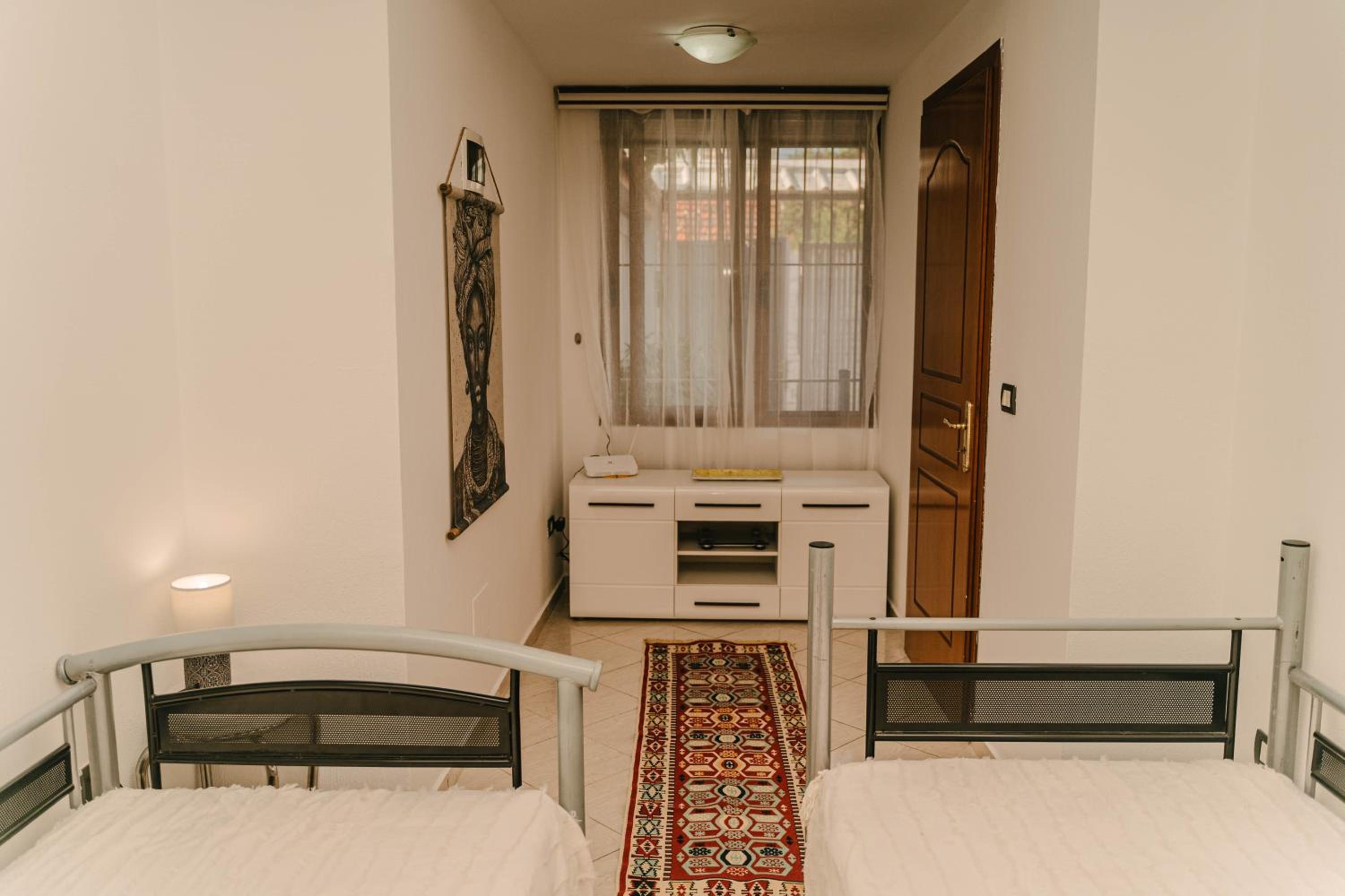 Peaceful Villa in New Bazaar