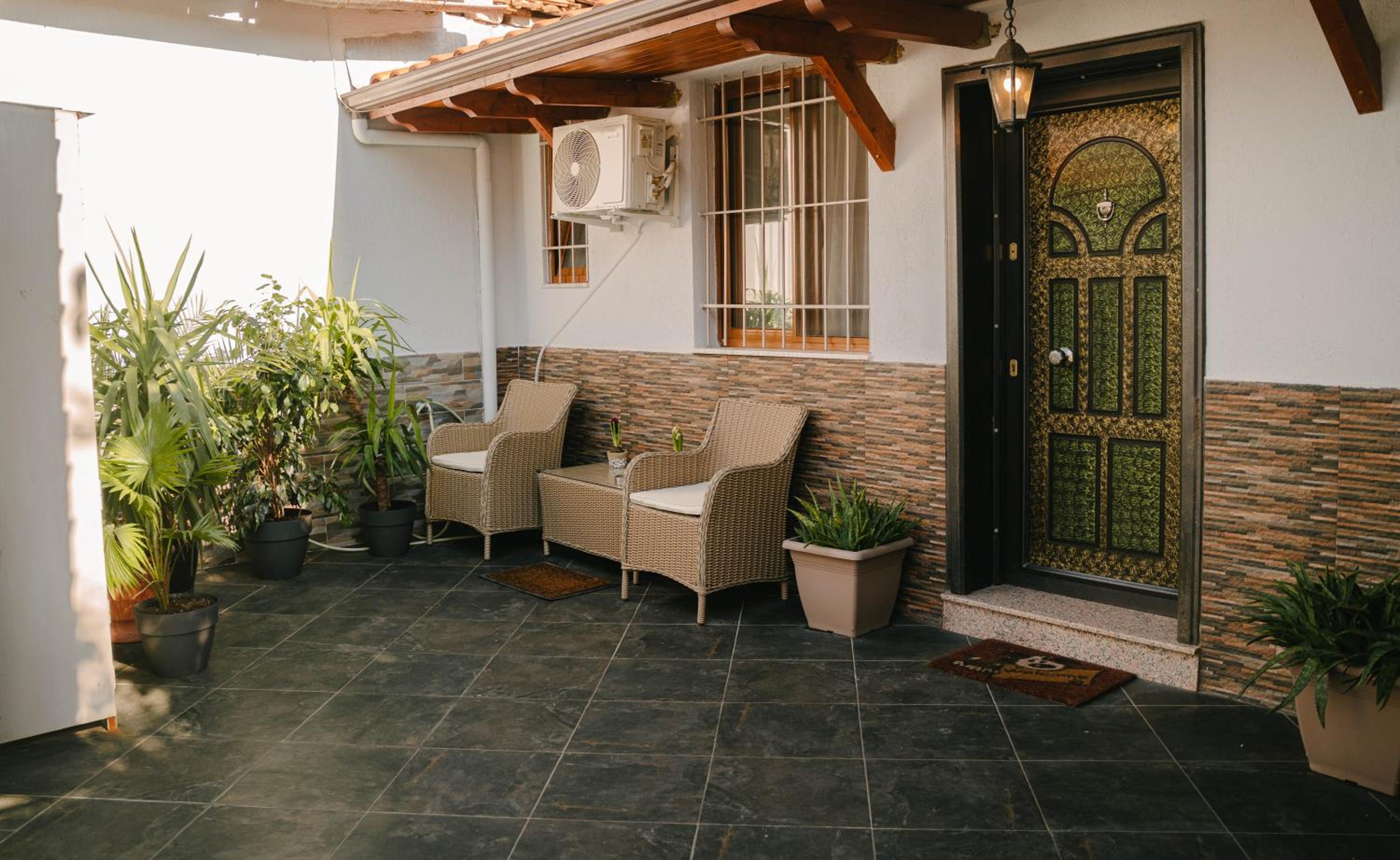 Peaceful Villa in New Bazaar