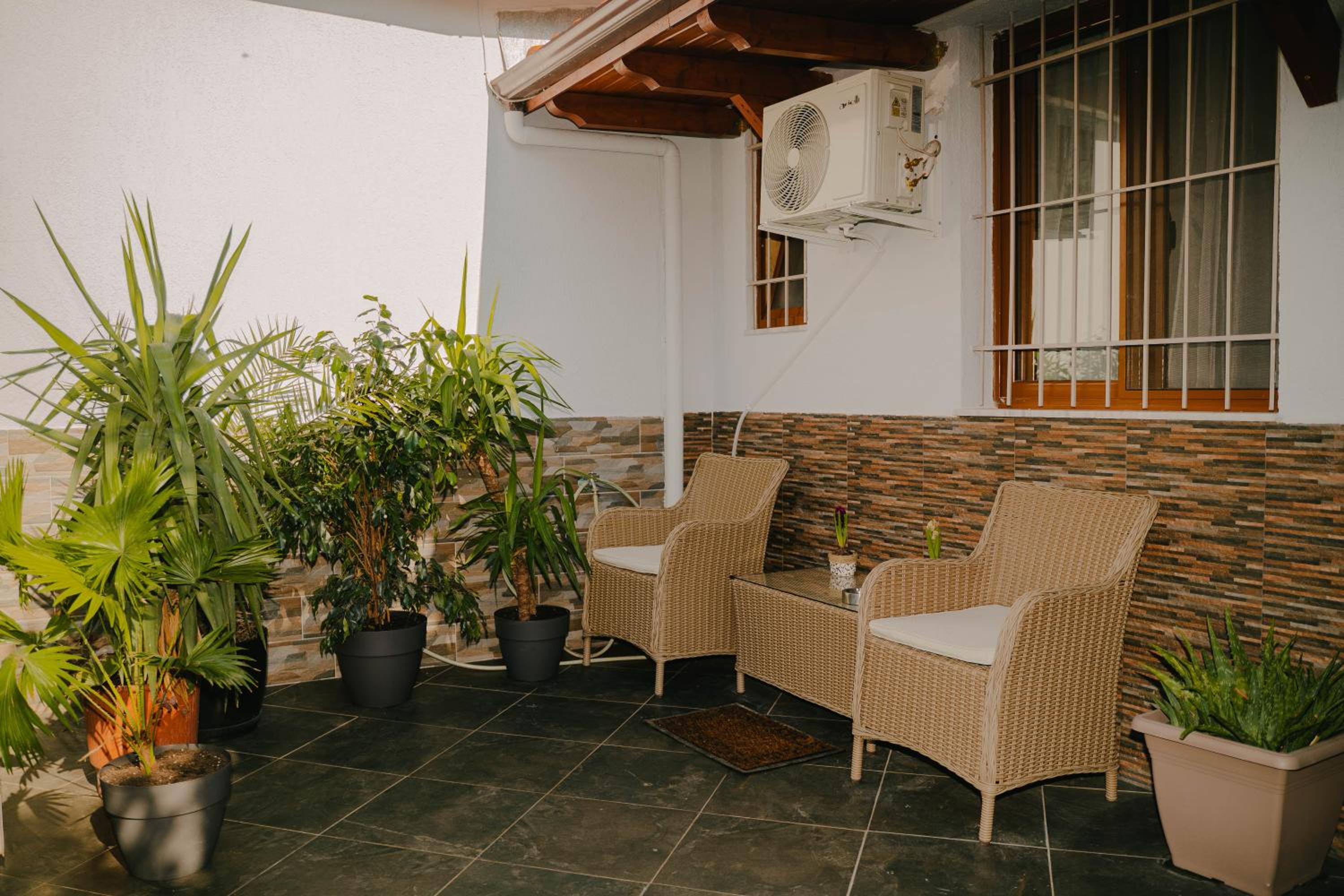 Peaceful Villa in New Bazaar