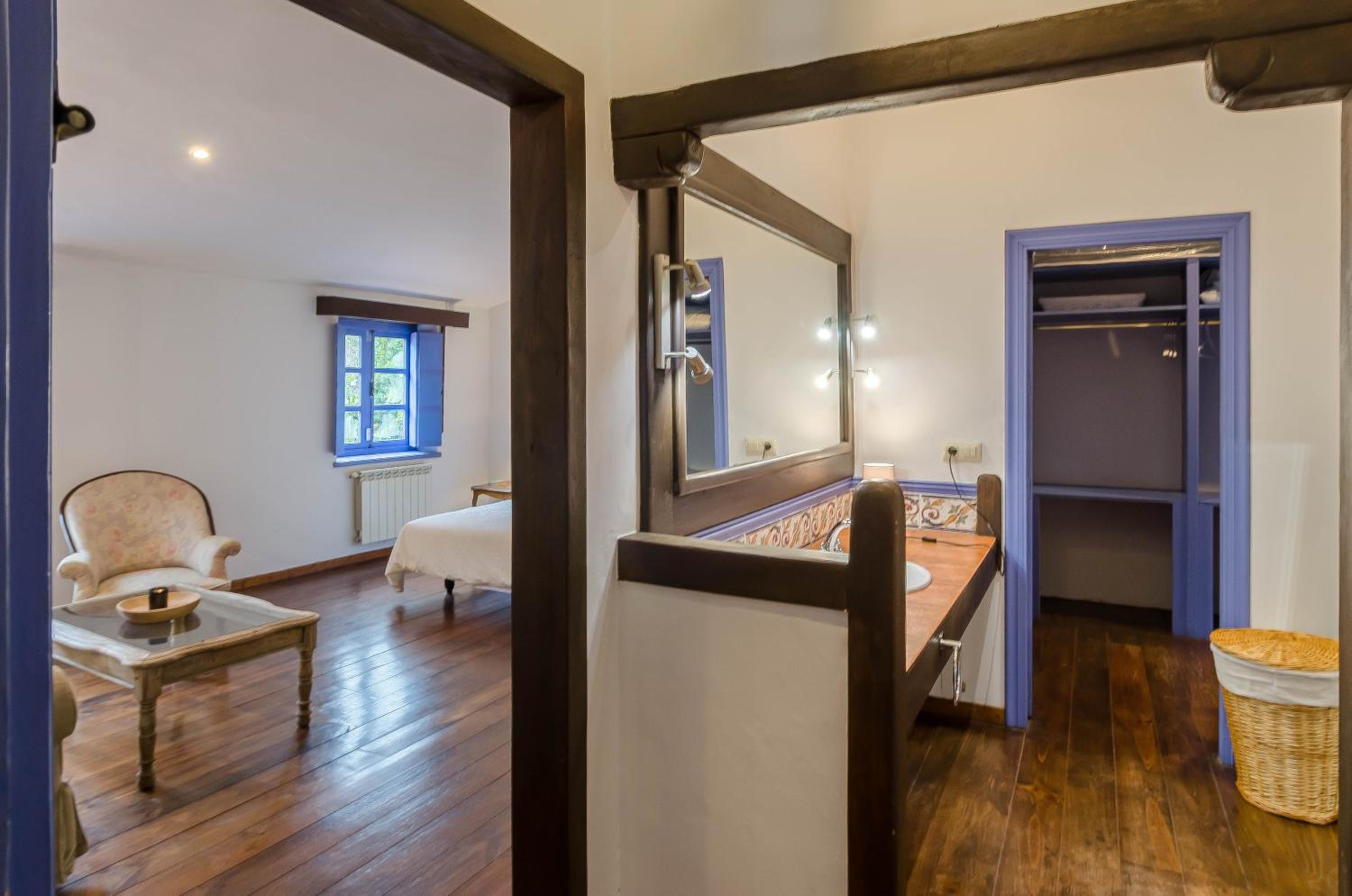 Fee4Me Galician Country House Families ONLY