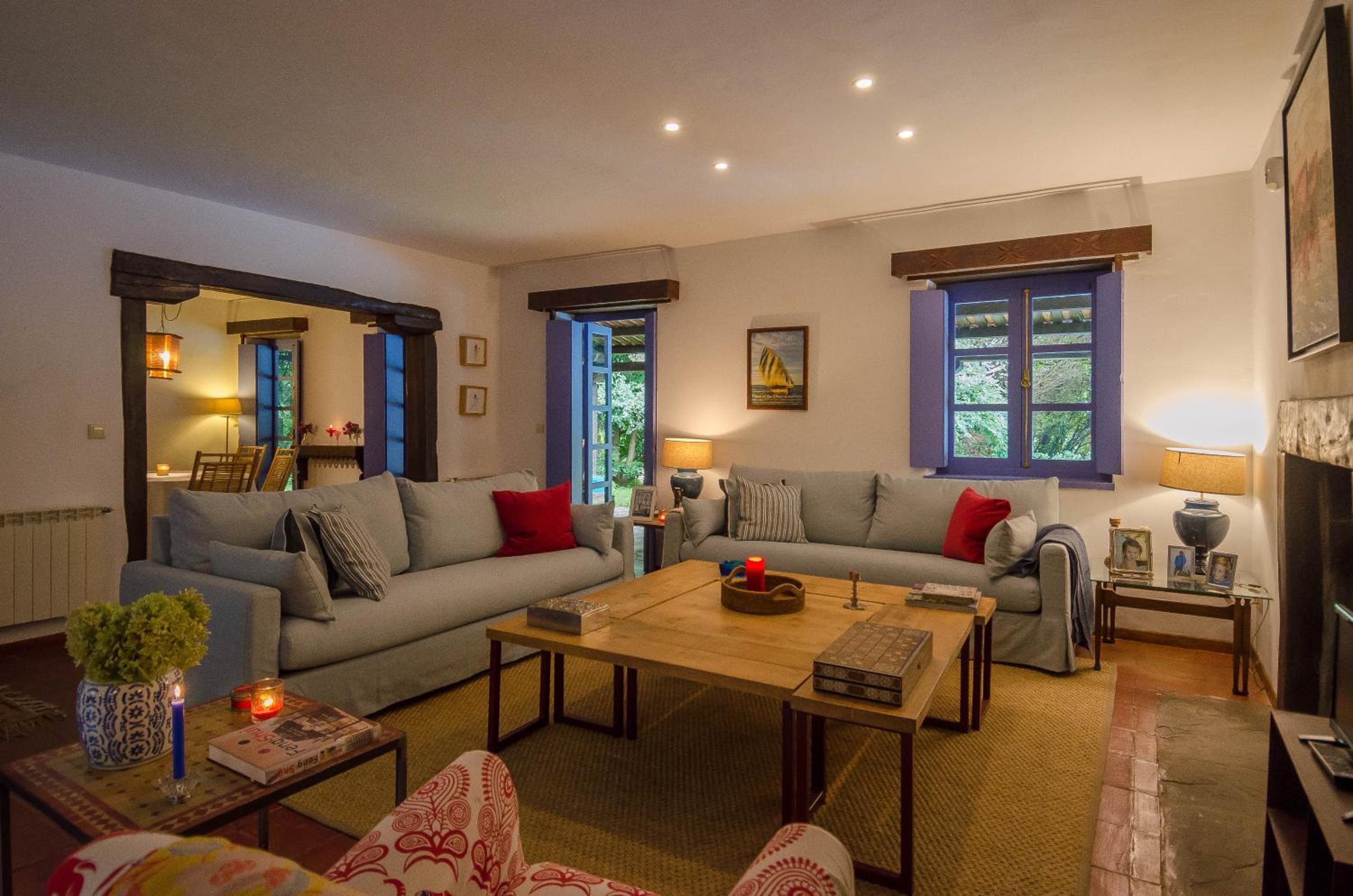 Fee4Me Galician Country House Families ONLY