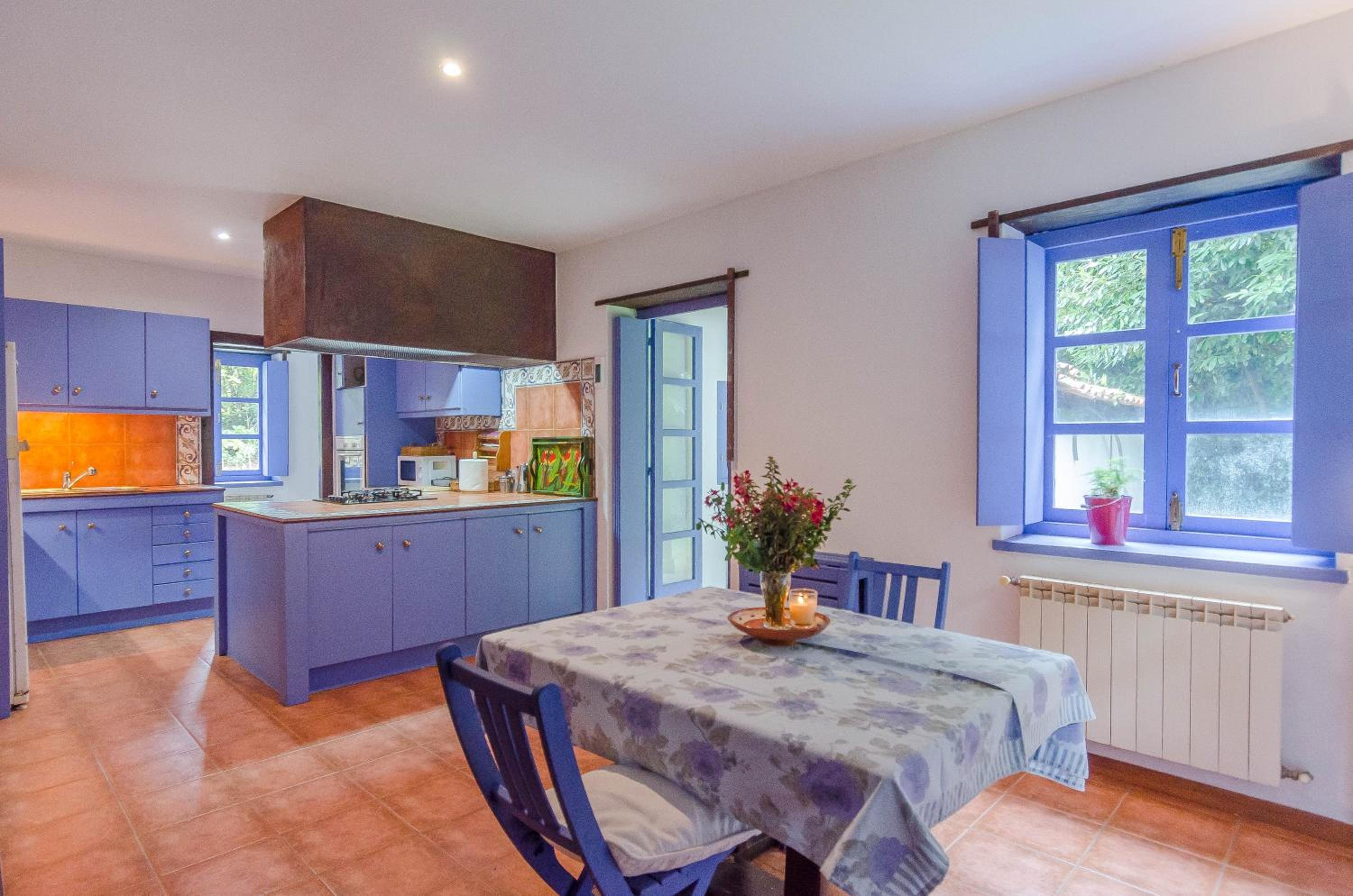 Fee4Me Galician Country House Families ONLY