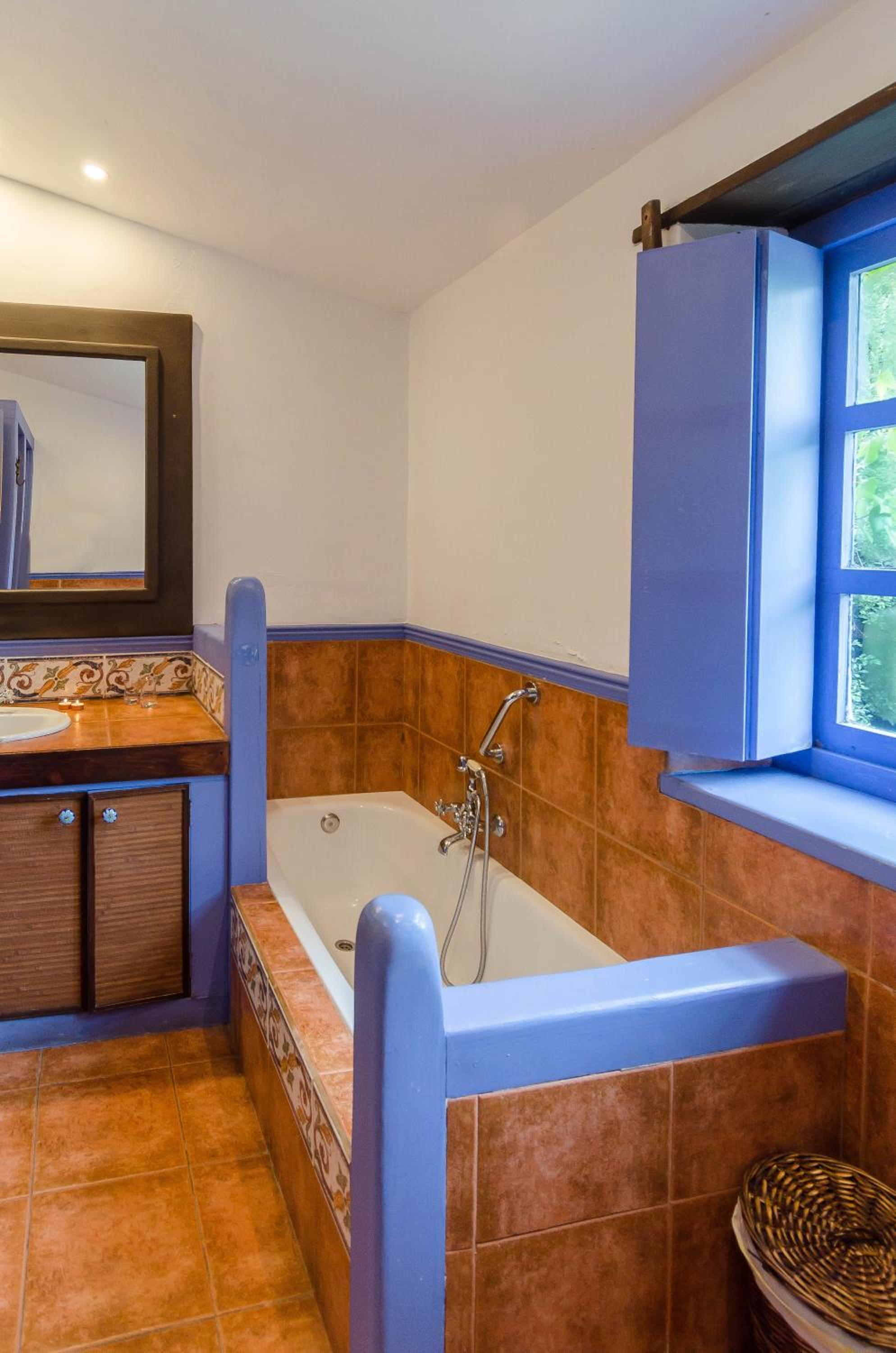 Fee4Me Galician Country House Families ONLY