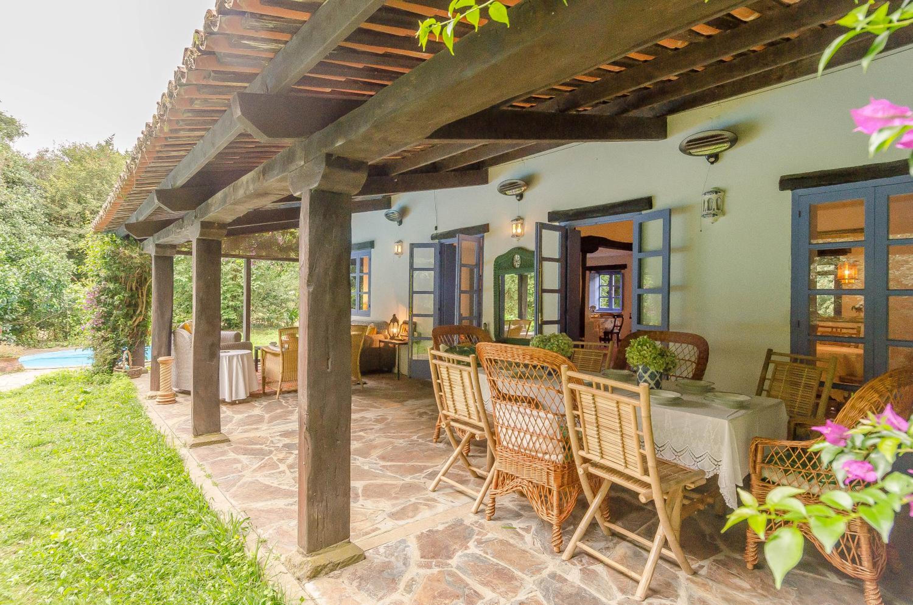Fee4Me Galician Country House Families ONLY