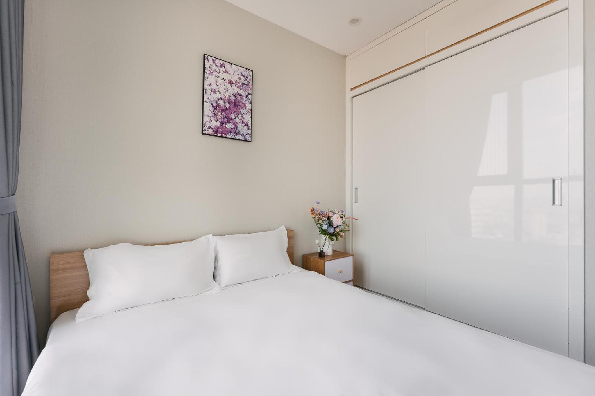 LUXURY APARTMENT VINHOMES SKYLAKE 5min to KEANGNAM