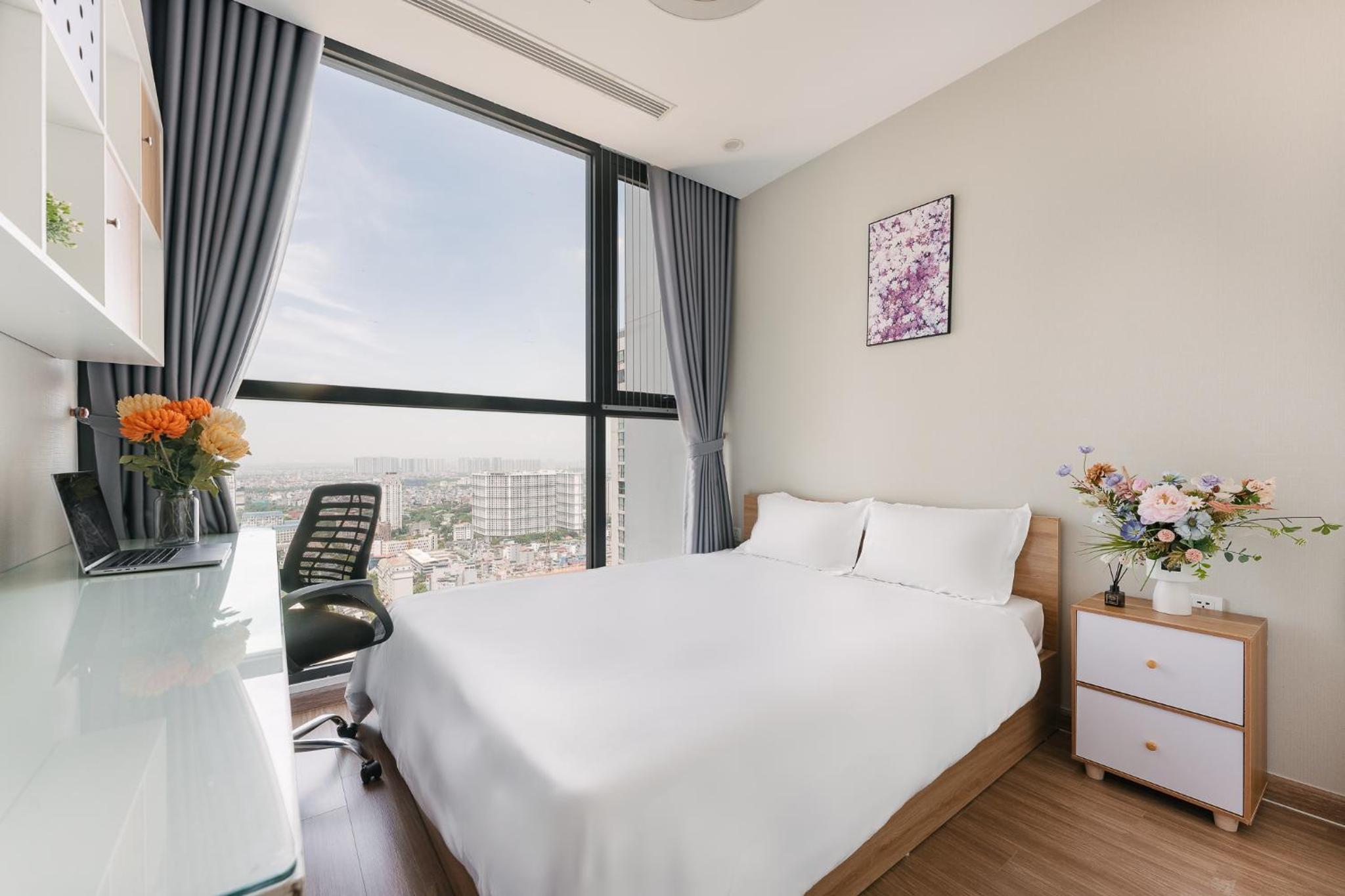 LUXURY APARTMENT VINHOMES SKYLAKE 5min to KEANGNAM