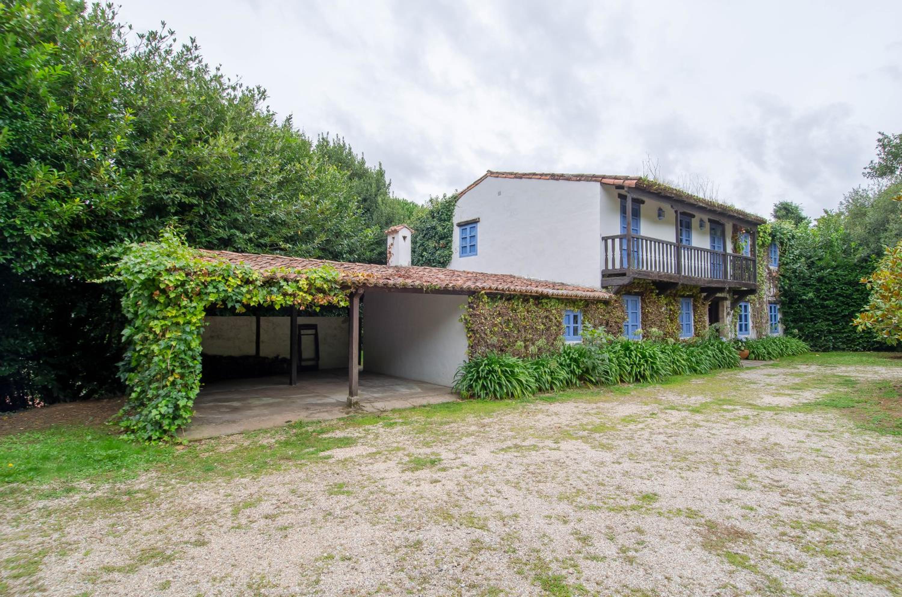 Fee4Me Galician Country House Families ONLY