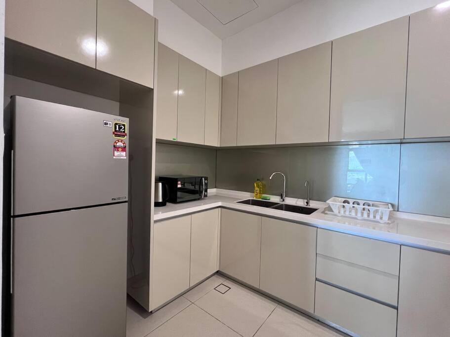 3BR-Mocha-Paradigm Residence by Guesthouse-6-8Pax