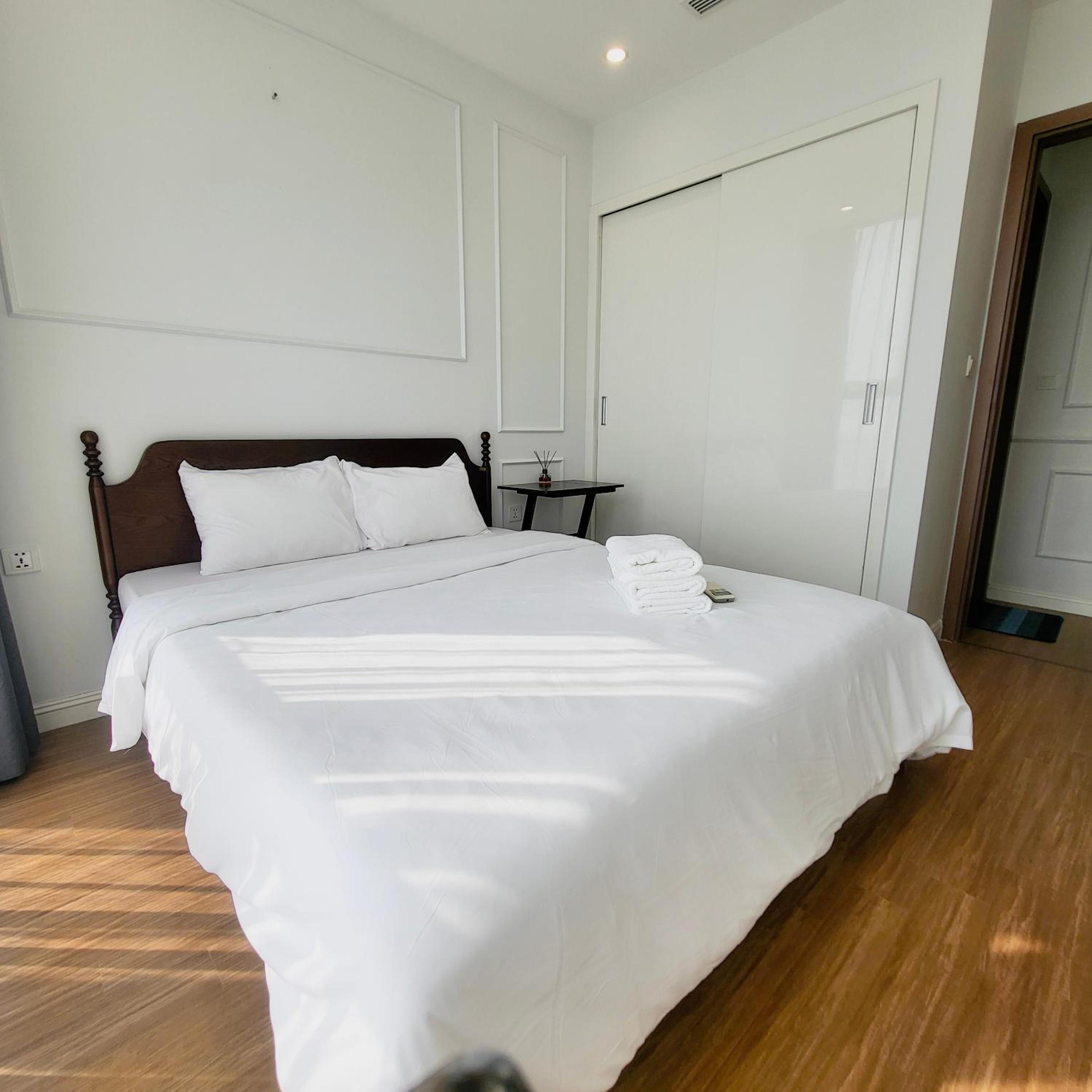 Vinhomes Sky Lake - Feria Homes