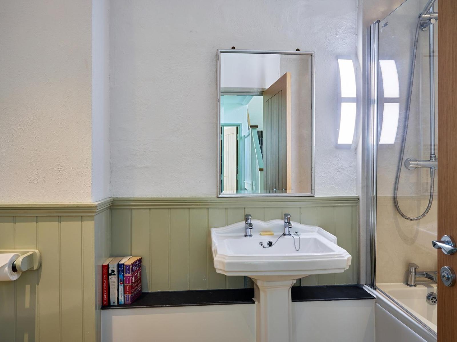 Trevadlock Manor Self Catering Cottages
