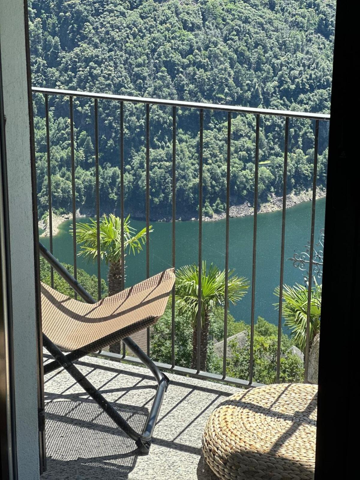 Cà Armonia 2 Lake & Mountain View Apartment