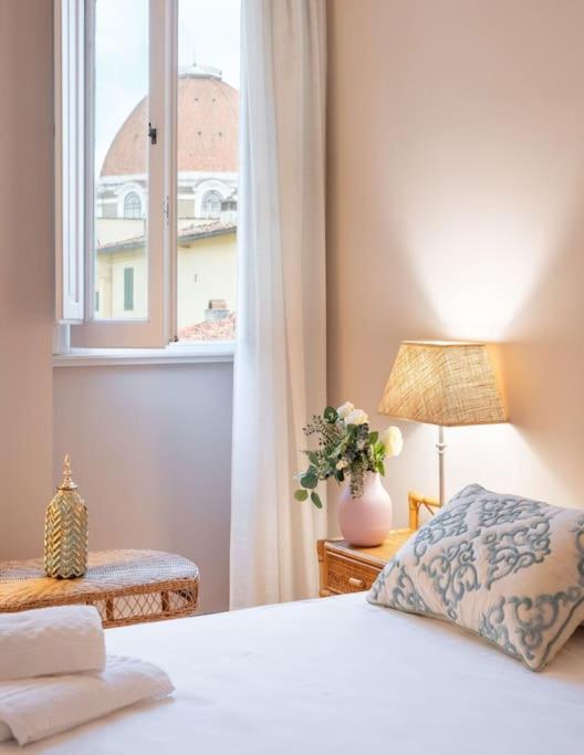 Via Panzani 16, 4th Floor - Patrizia - Bright apartment 300m from Duomo and Train station