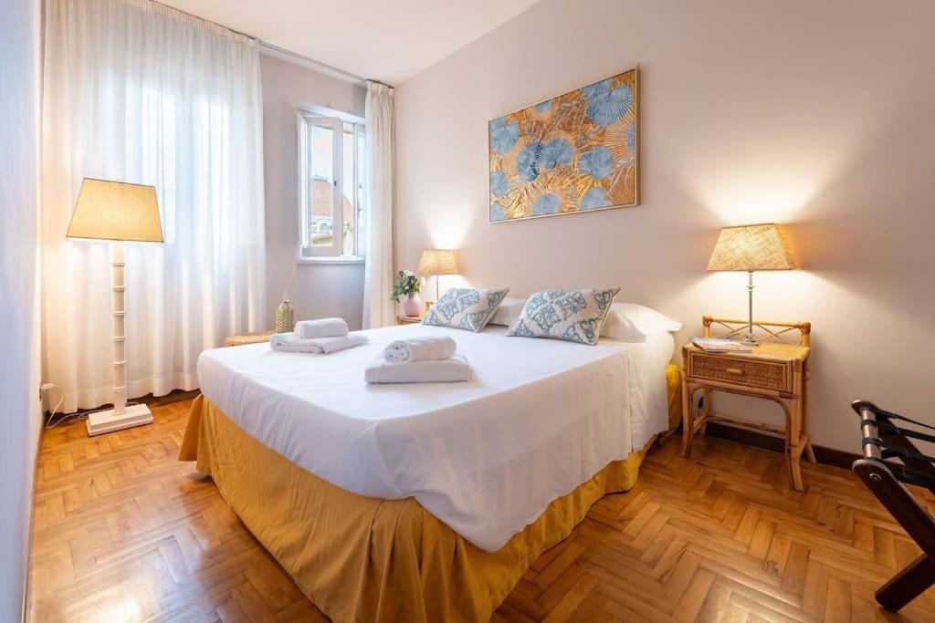 Via Panzani 16, 4th Floor - Patrizia - Bright apartment 300m from Duomo and Train station