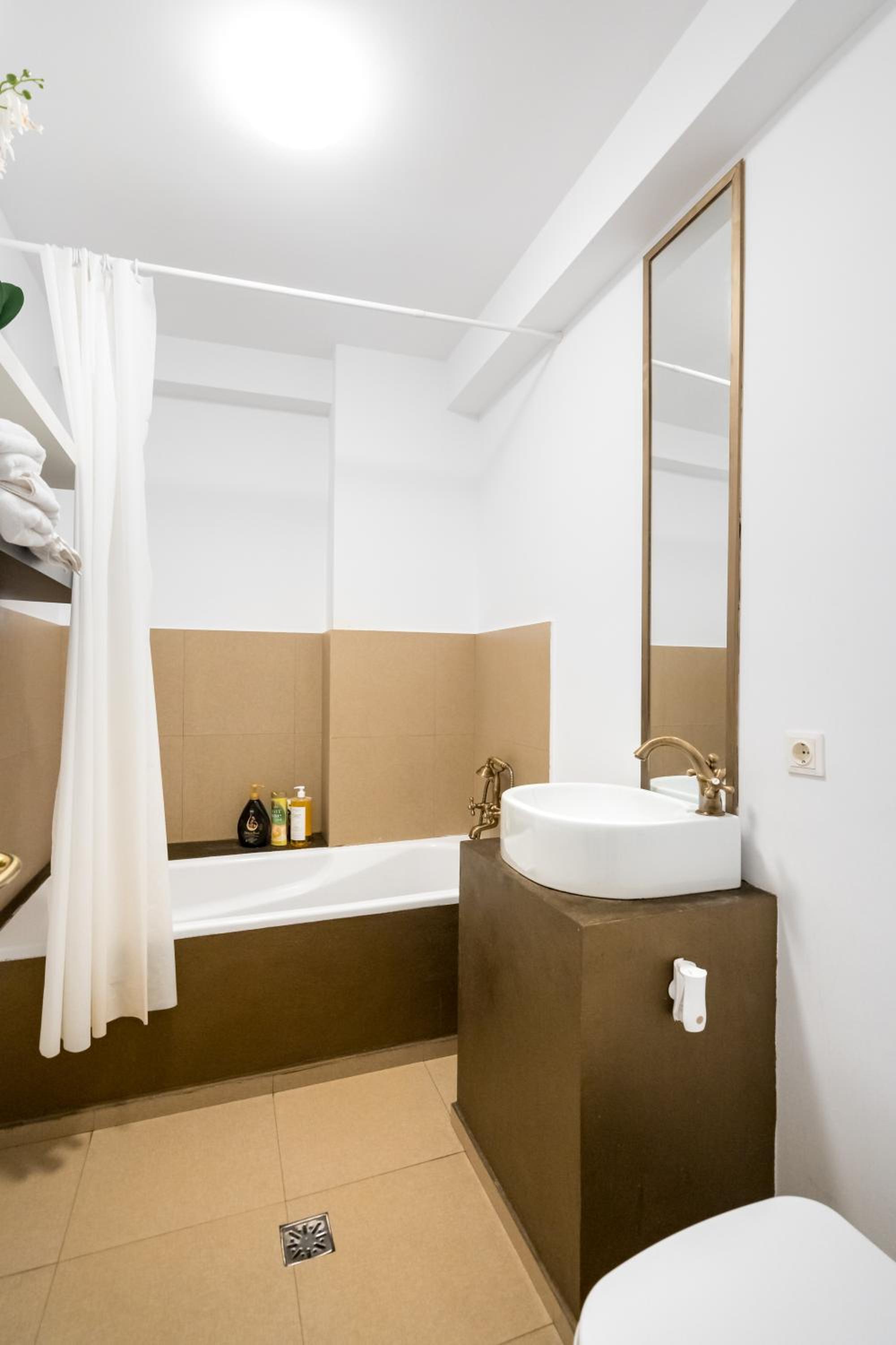 Ultracentral Apartment Romana