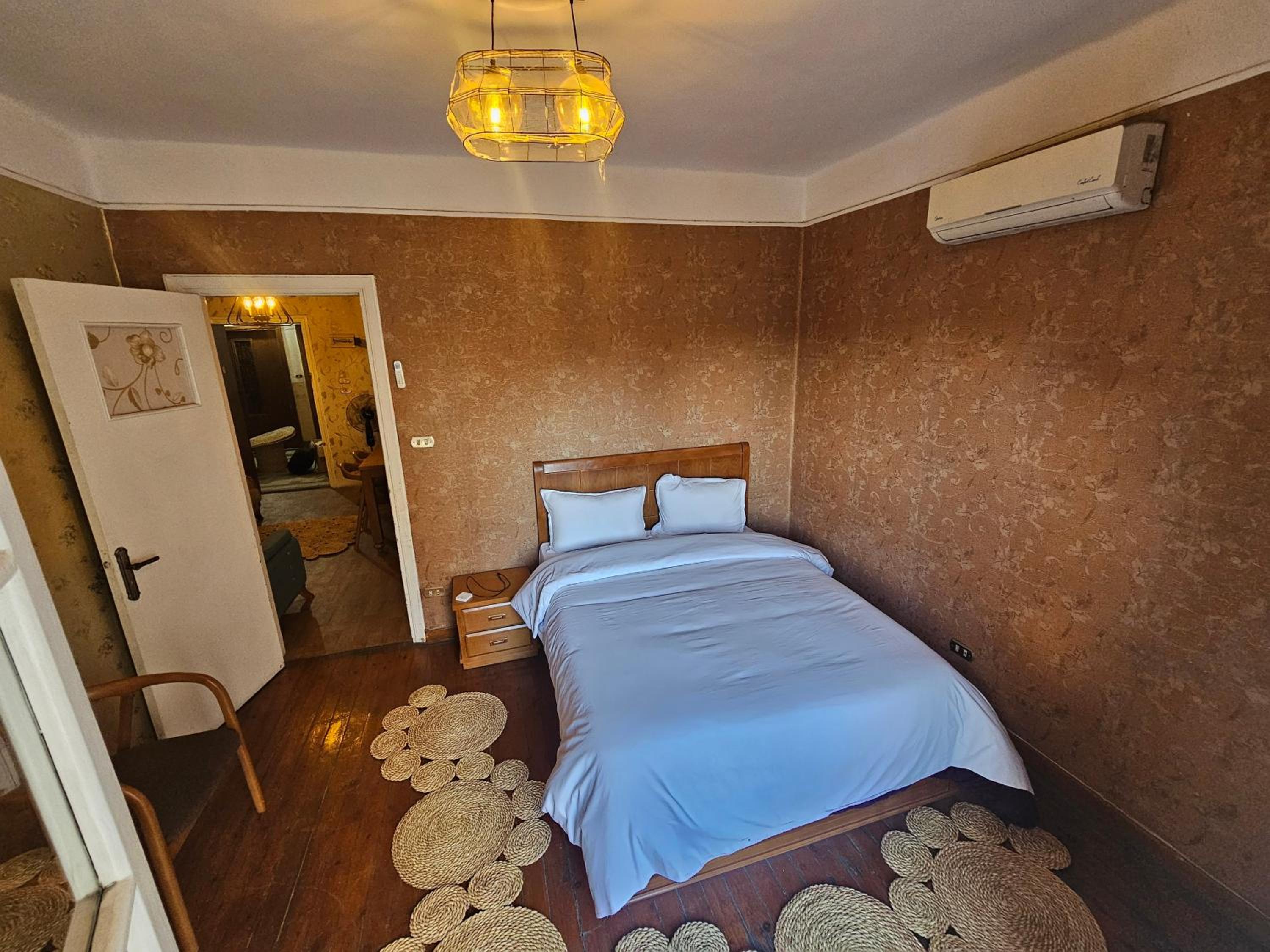 Hotel Downtown simple apartment - families only - Image 1