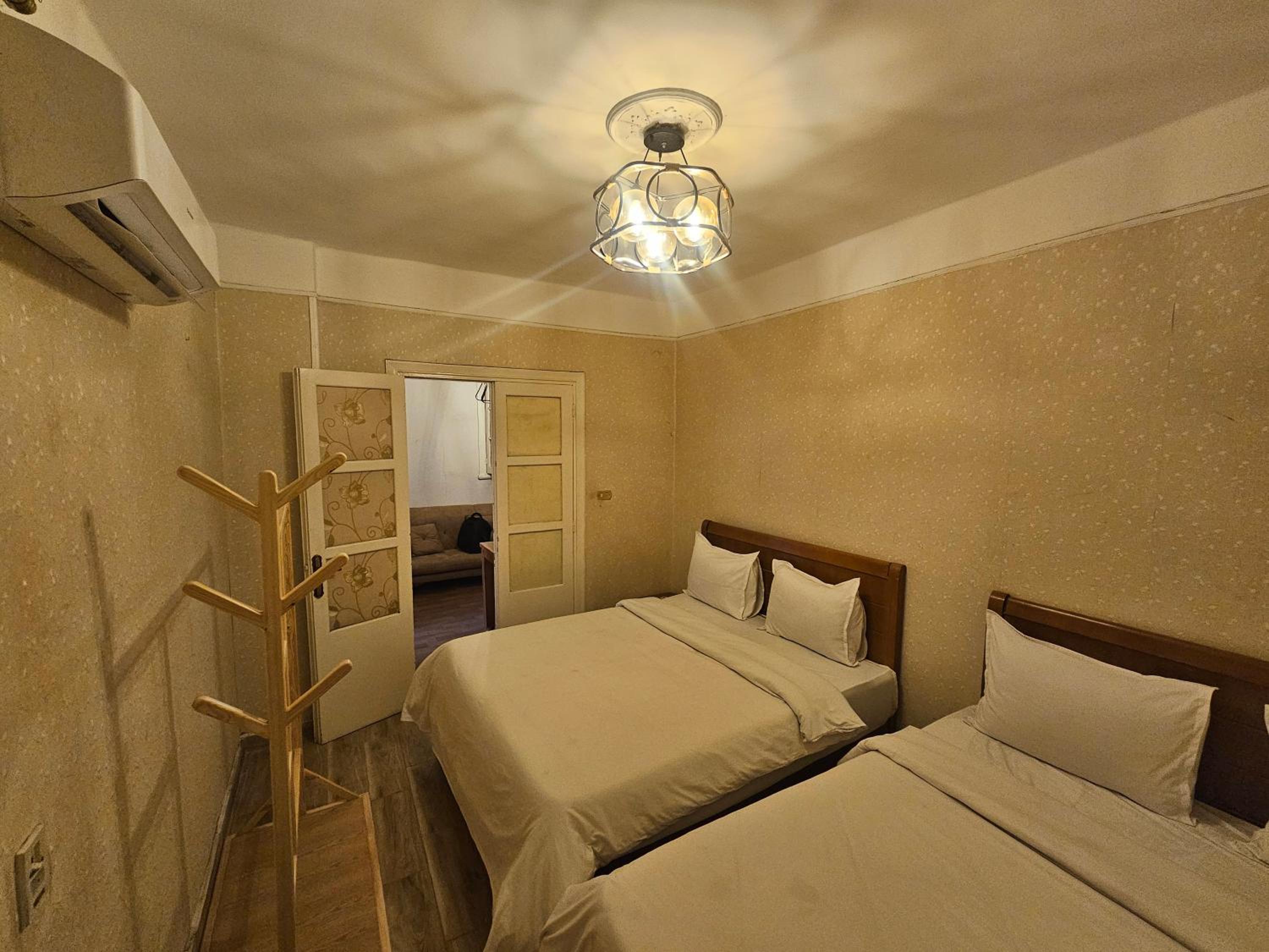 Downtown simple apartment - families only
