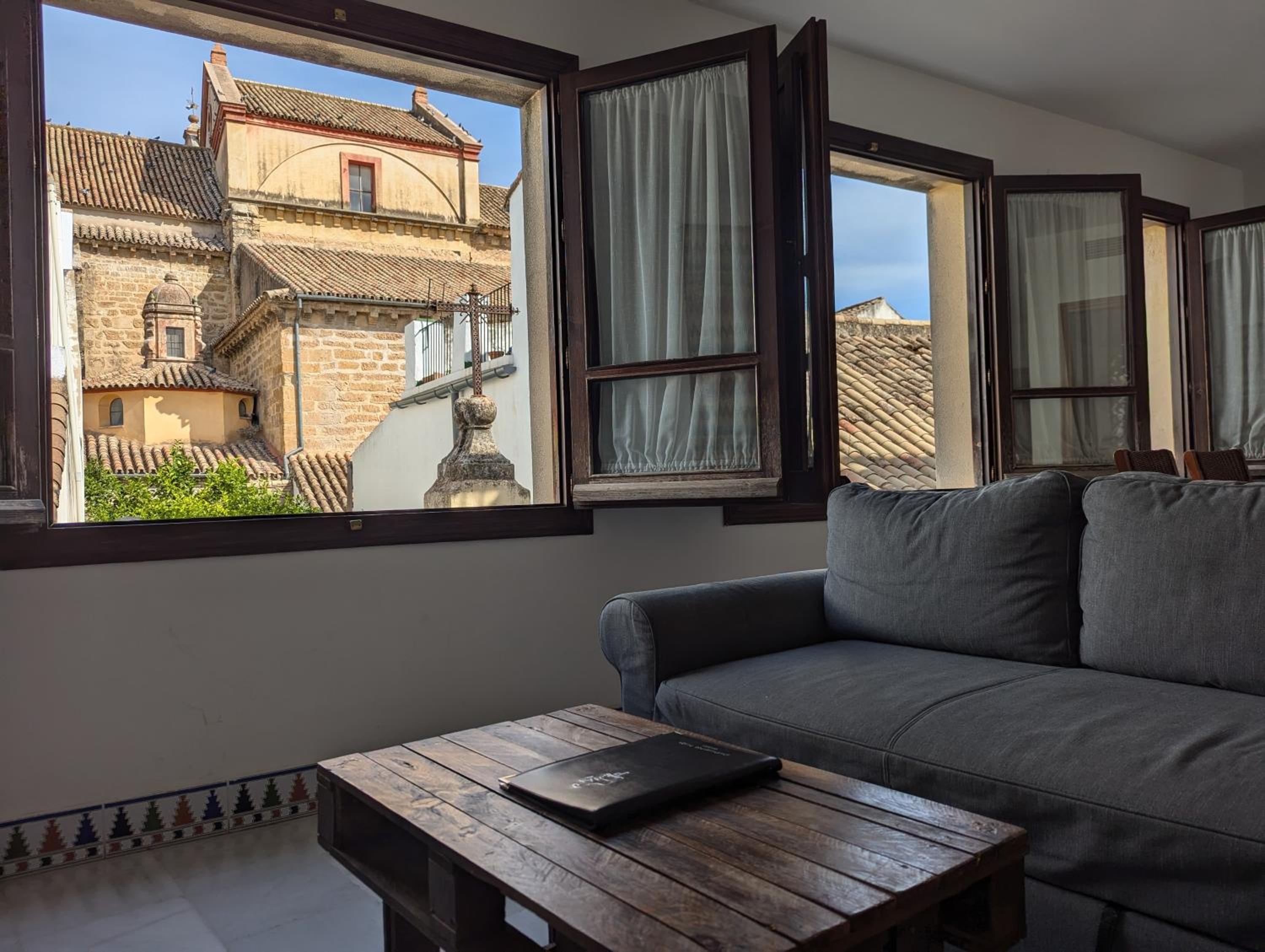 Apartamentos Plaza