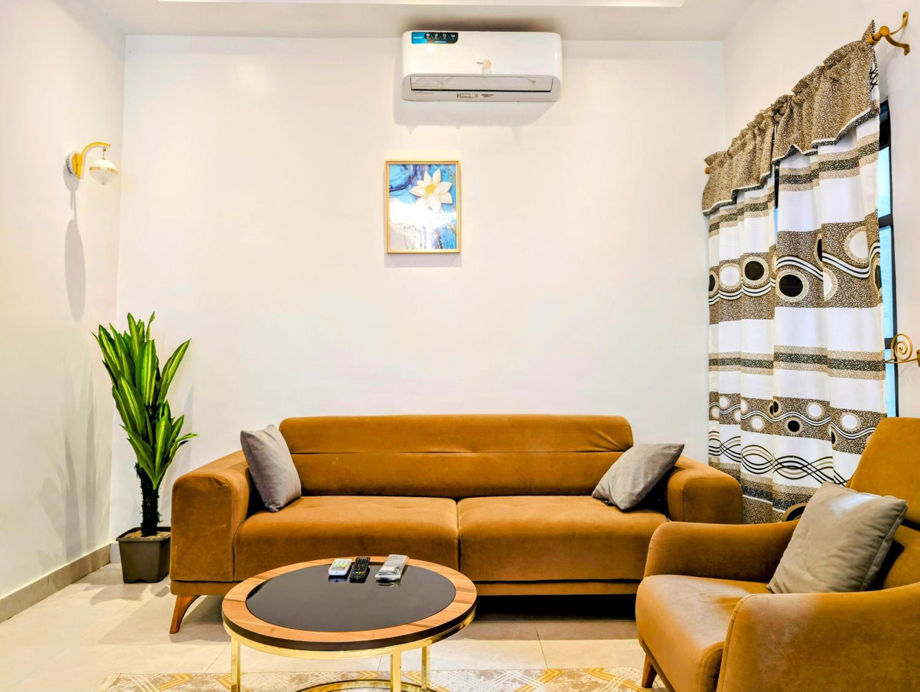 Barro luxury