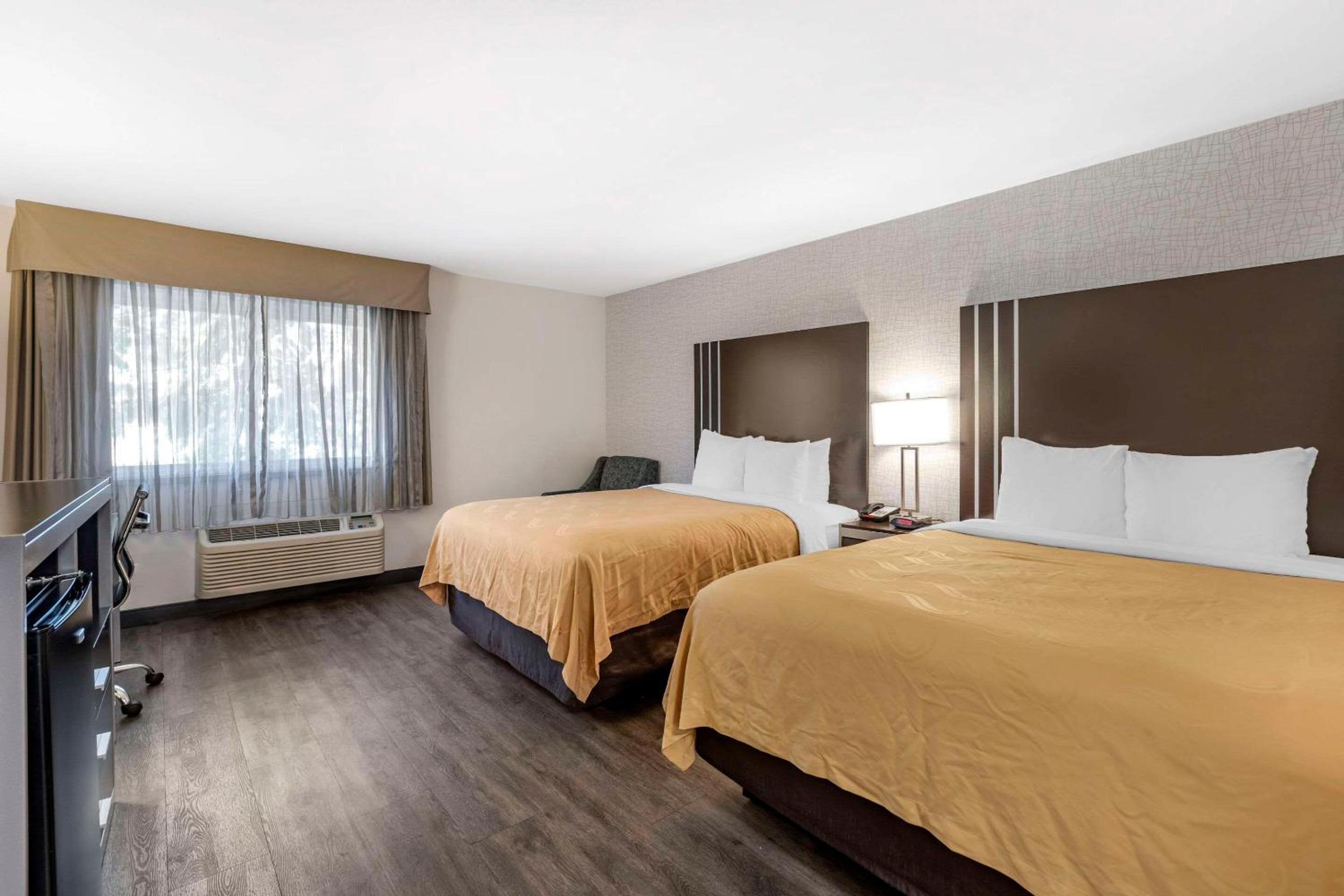 Burbank Vacations - Quality Inn Burbank Airport - Property Image 42