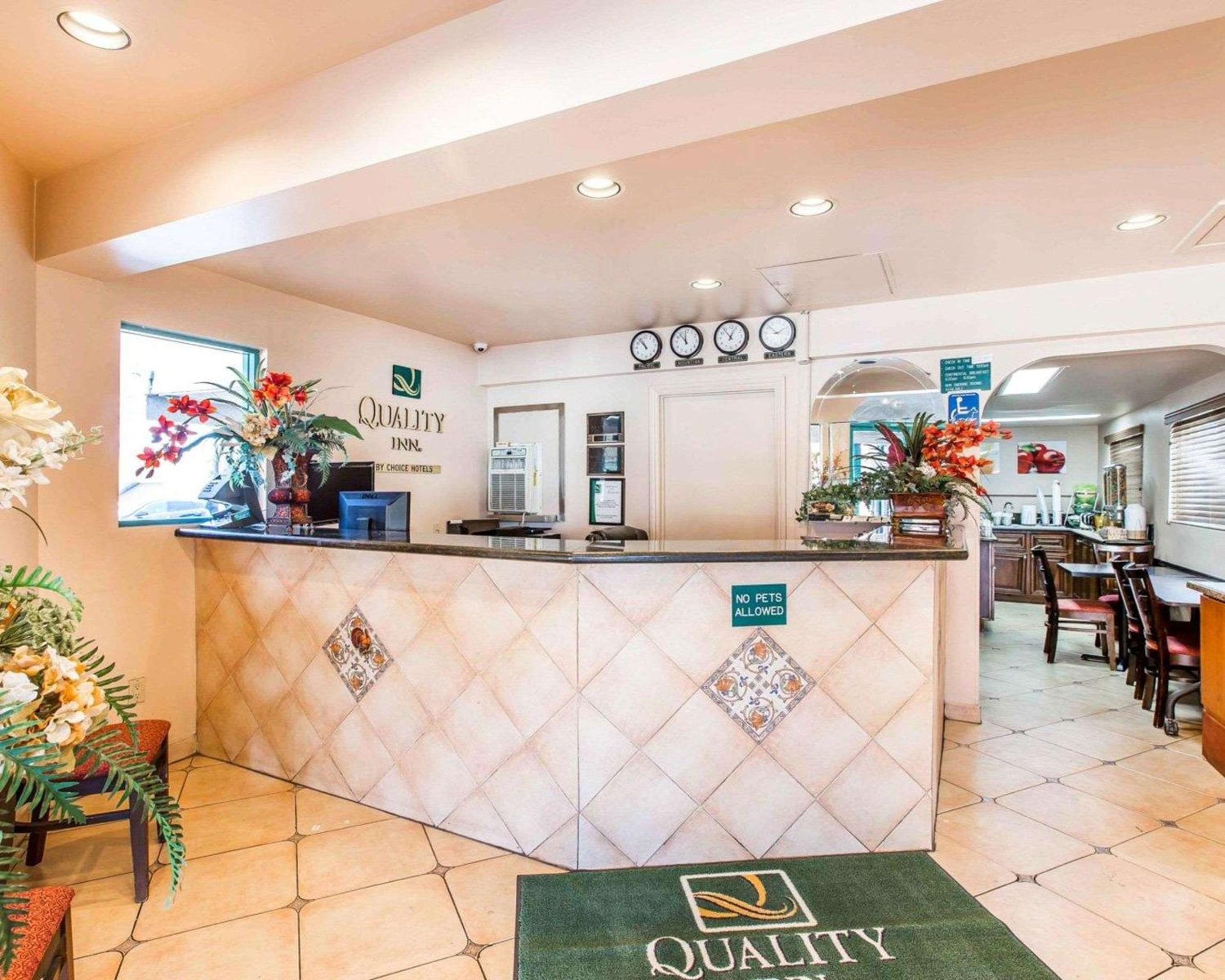 Burbank Vacations - Quality Inn Burbank Airport - Property Image 4