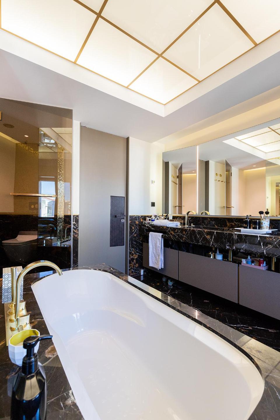Lisbon Luxury Penthouse view 3