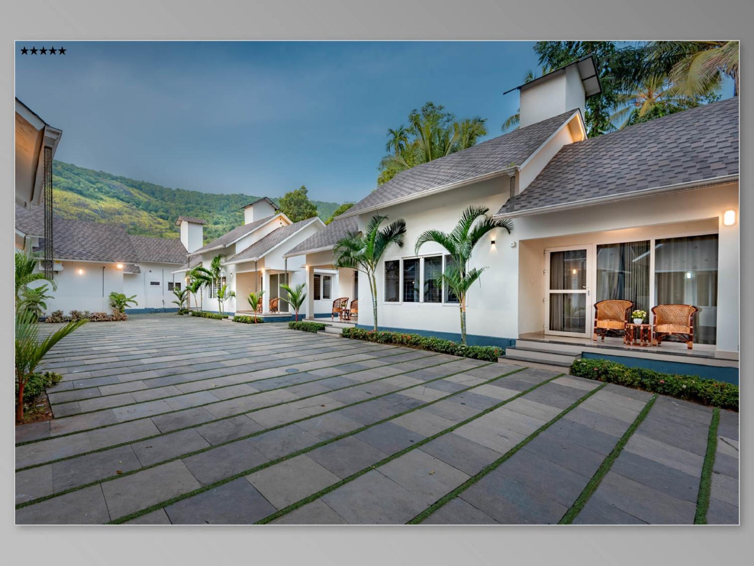 Abrigo Resorts