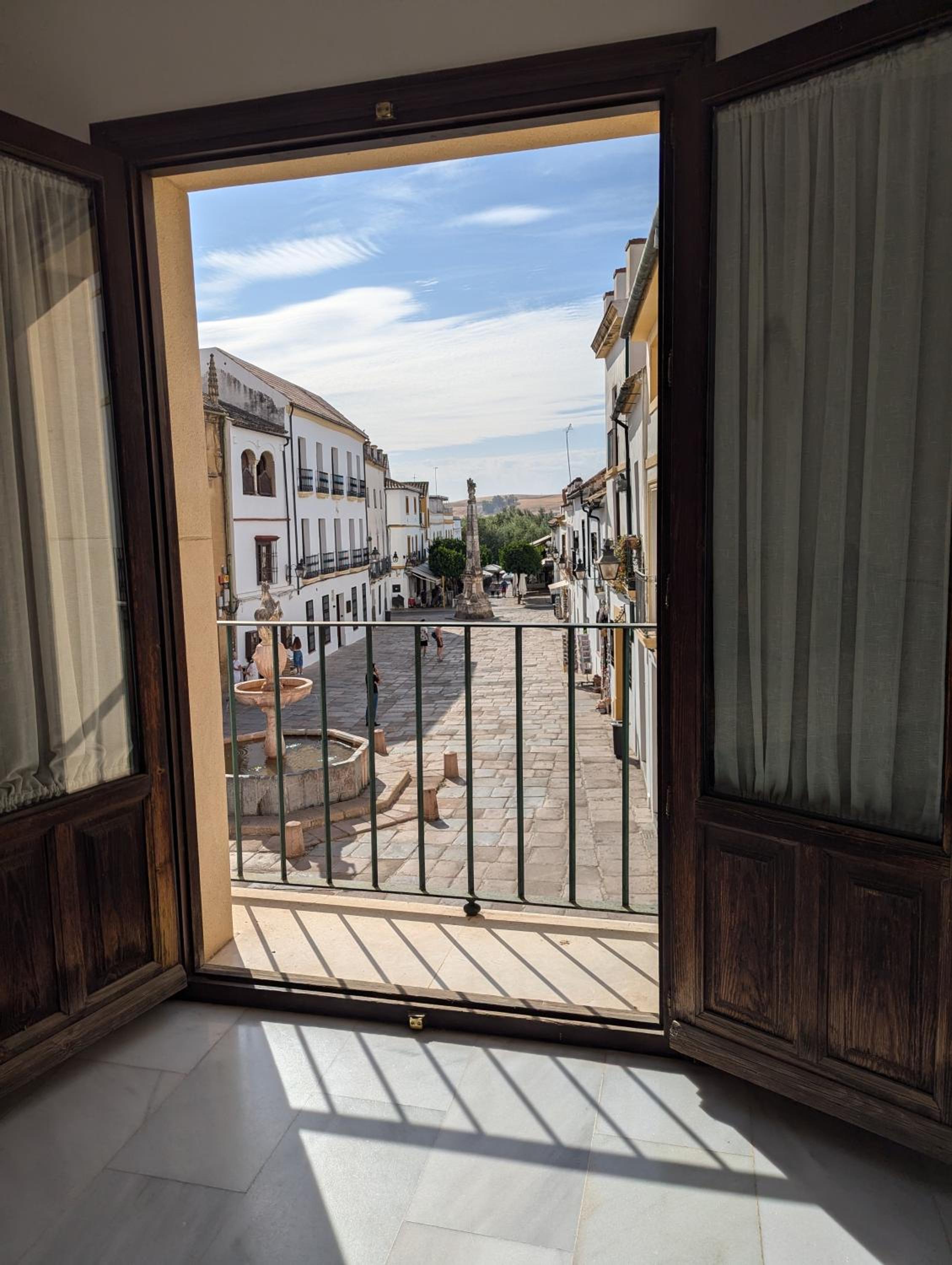 Apartamentos Plaza
