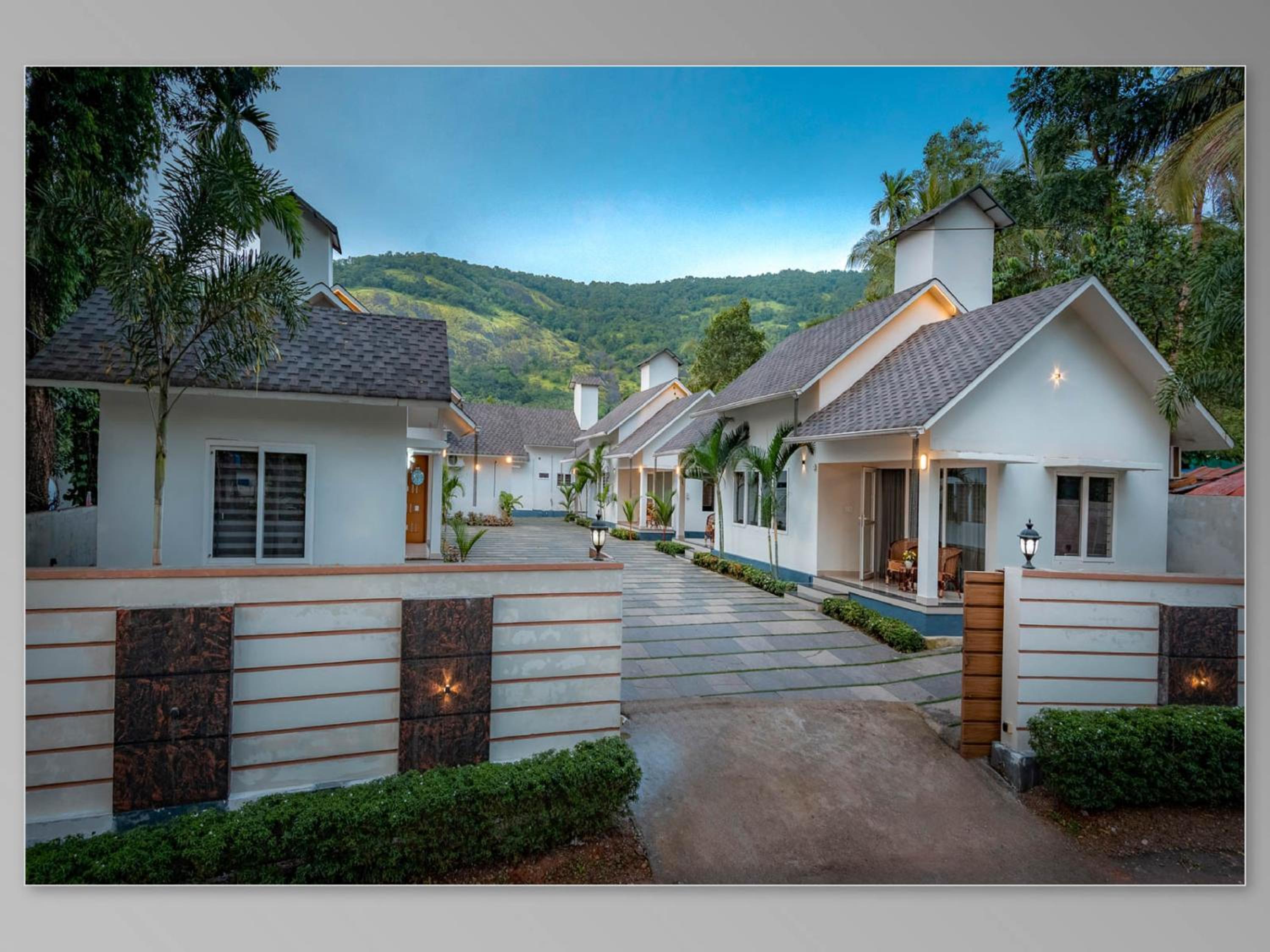 Abrigo Resorts