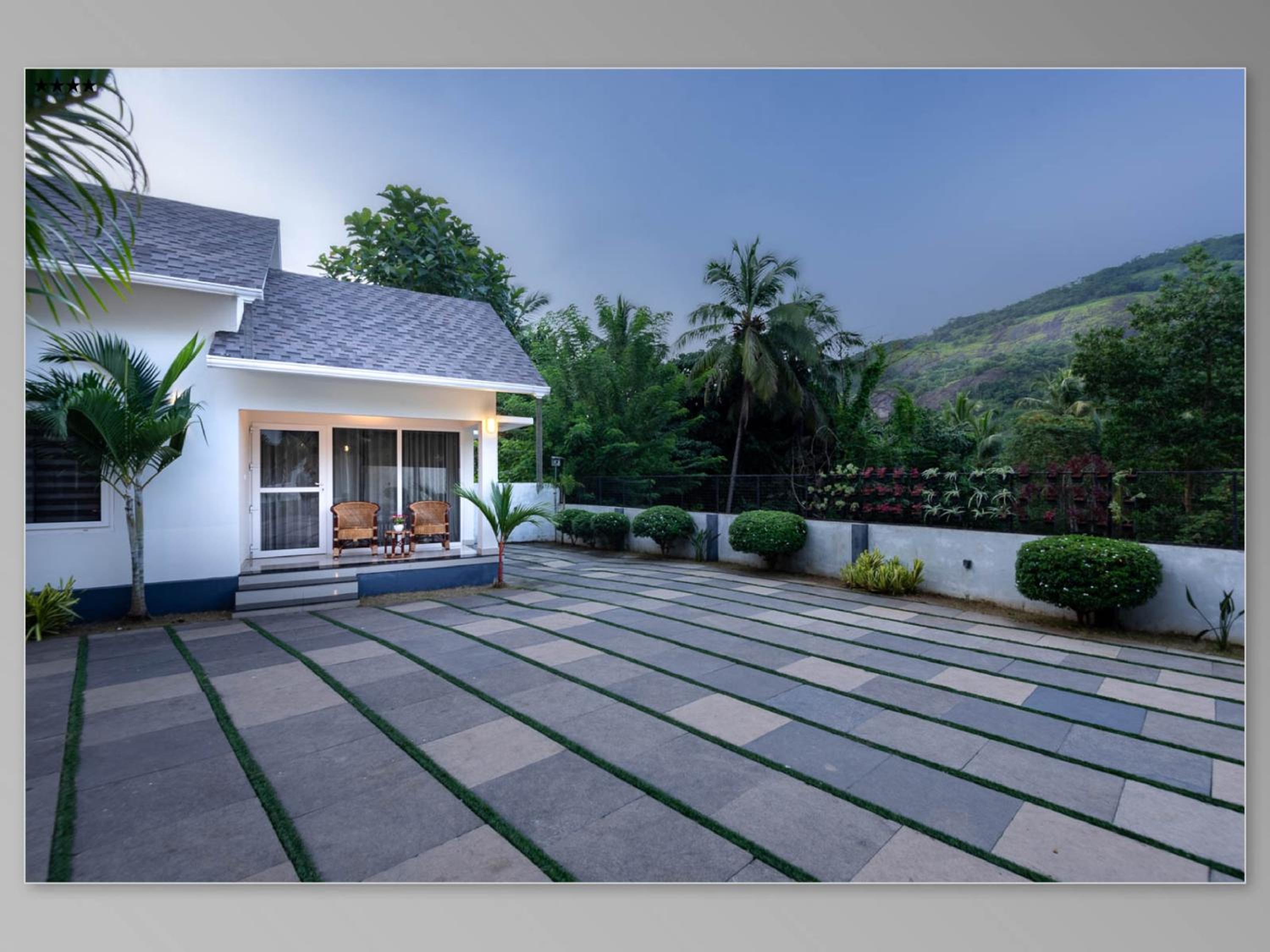 Abrigo Resorts