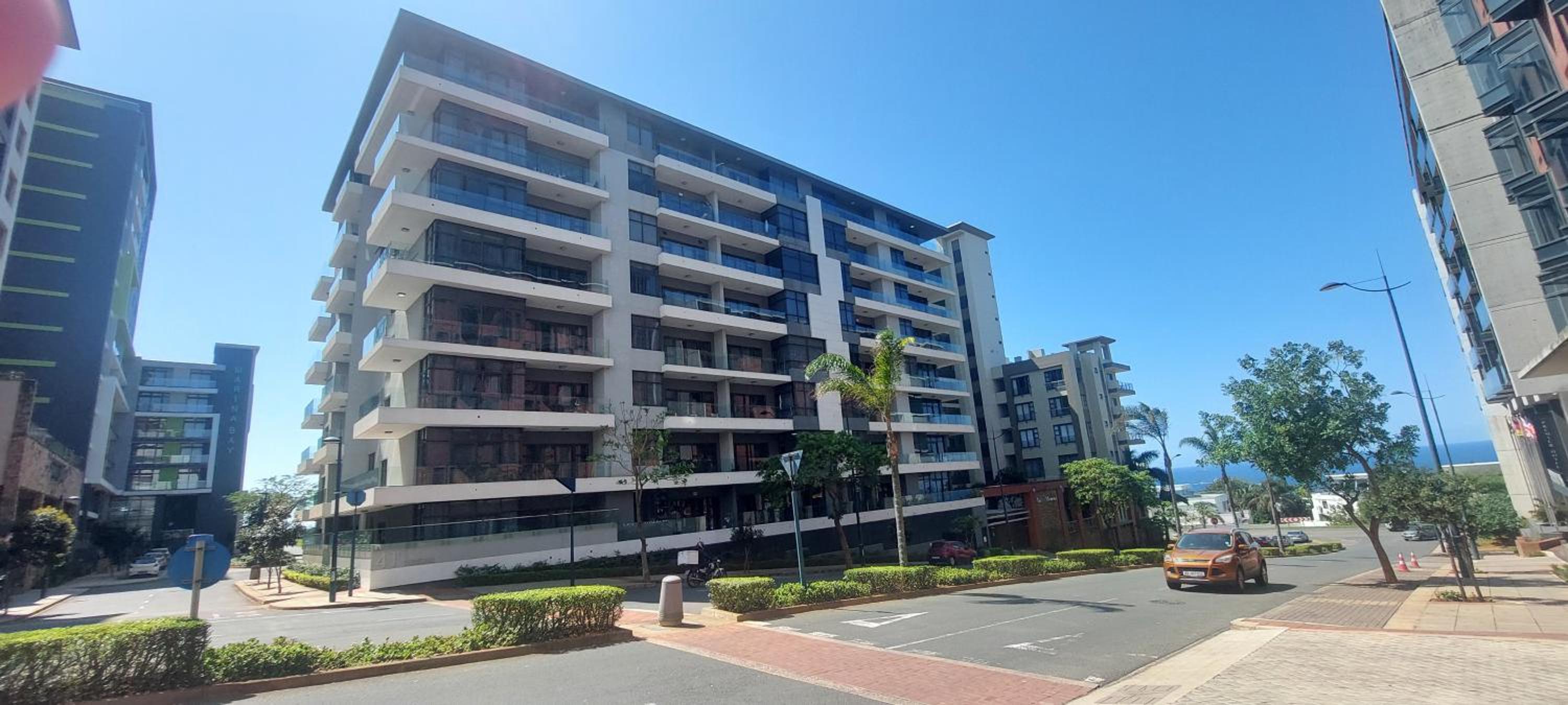 Umhlanga Rox - 2 Bedroom apartment with sea view view 2