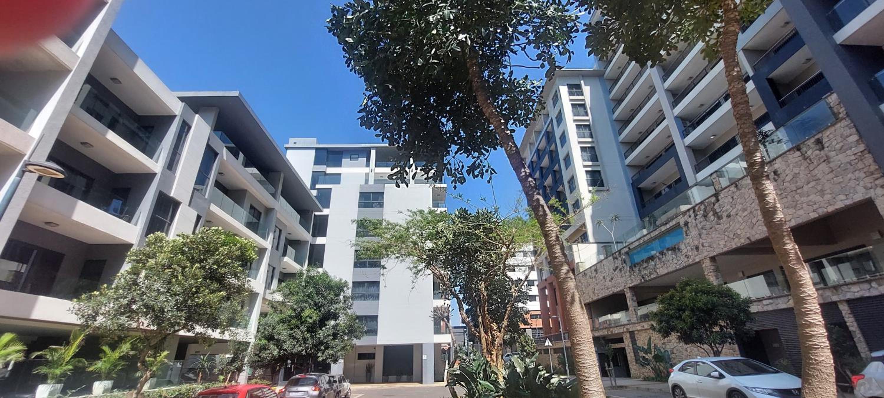 Umhlanga Rox - 2 Bedroom apartment with sea view view 3