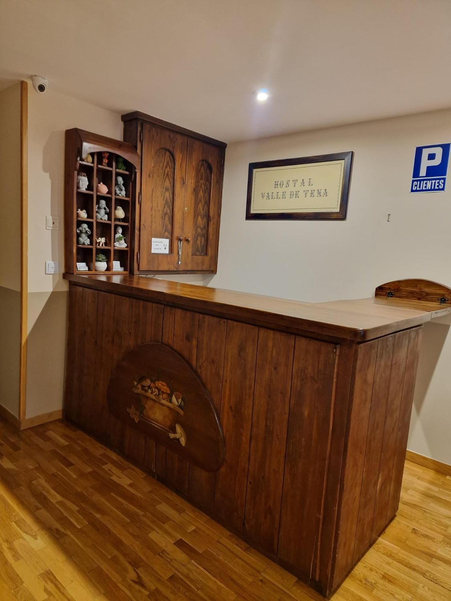 Hostal Valle De Tena view 2