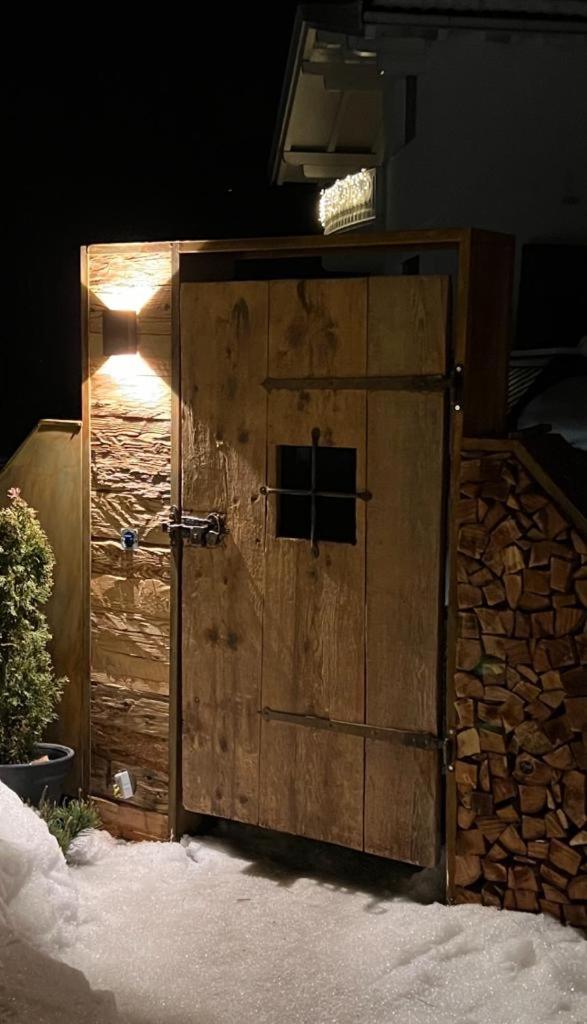 Luxus Ferienwohnung Almhütte