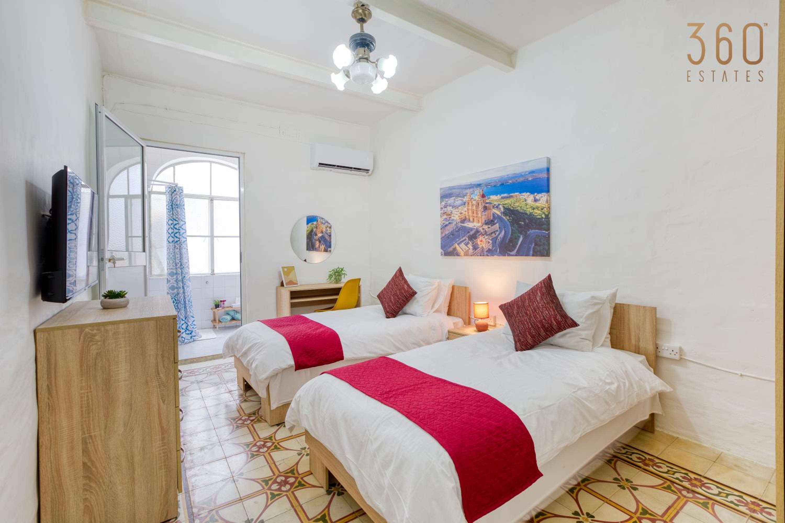 Photo 55