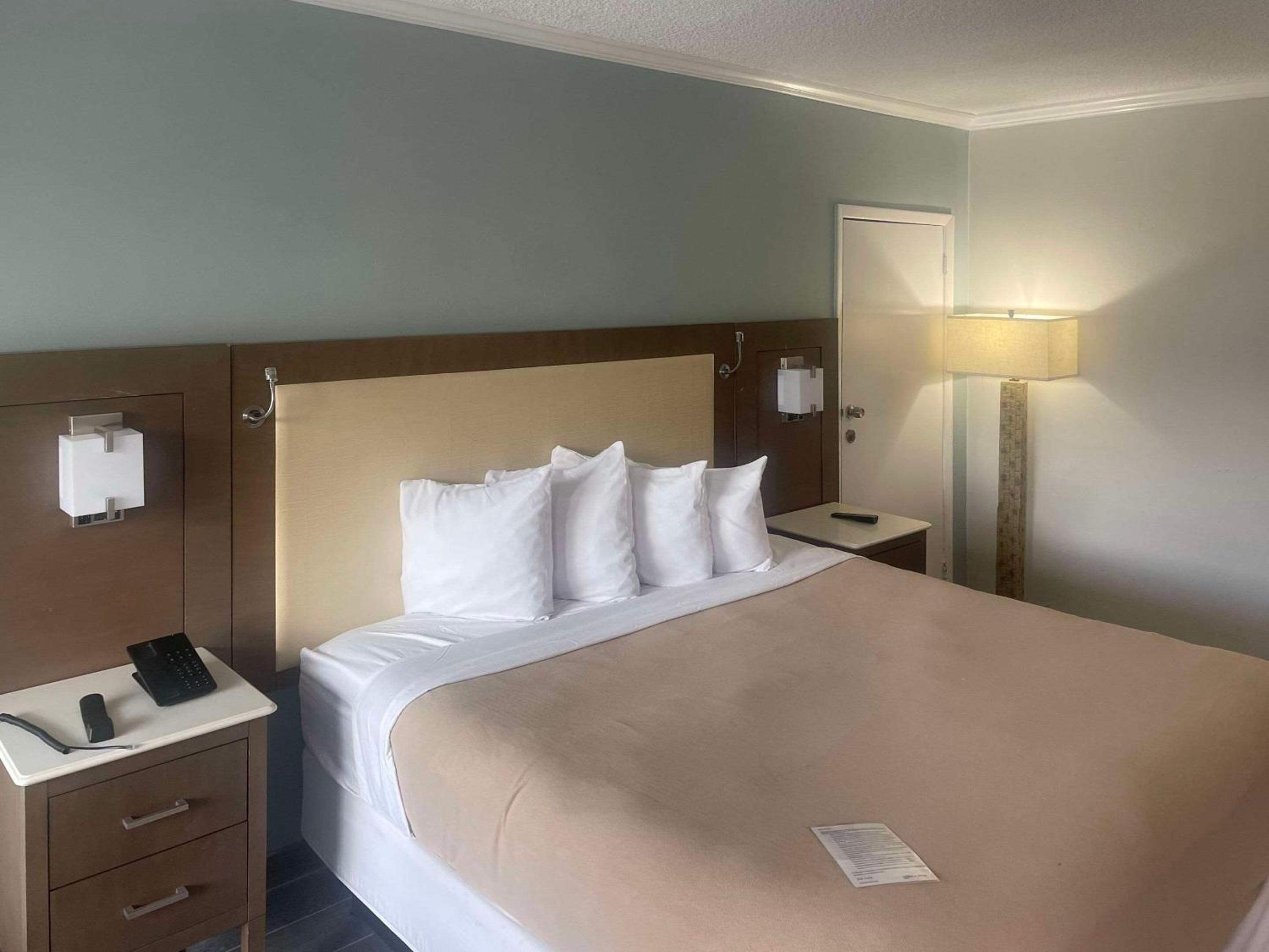 Rodeway Inn