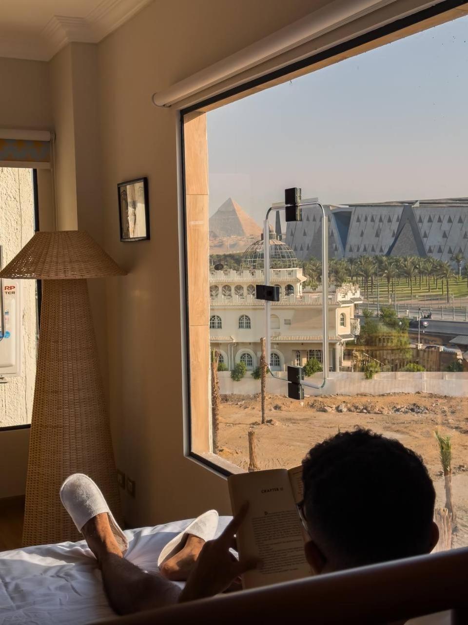 peaceful Pyramids View Prime Location