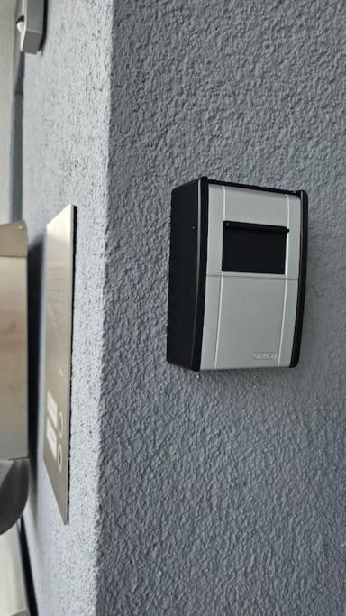 CASA8070 - Exklusive große Maisonette-Wohnung 91 qm für Familien, Gruppen, Geschäftsreisende, inklusive Parkplatz, WLAN, Kaffee und Tee, voll ausgestattet 