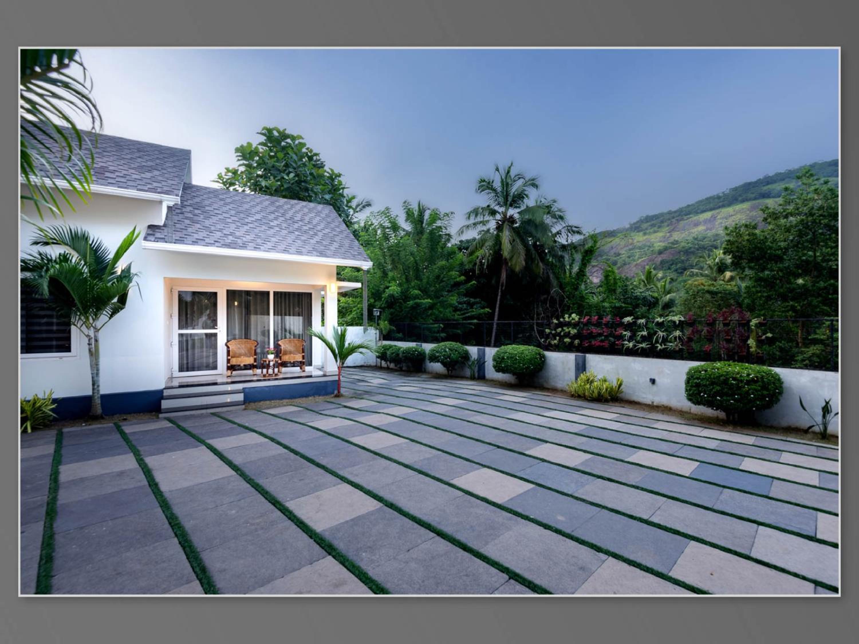 Abrigo Resorts