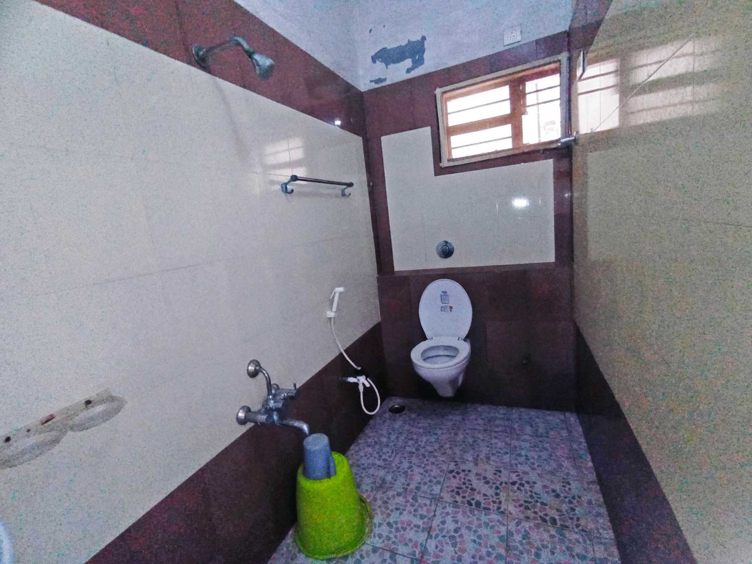 Savanur Deluxe Lodge