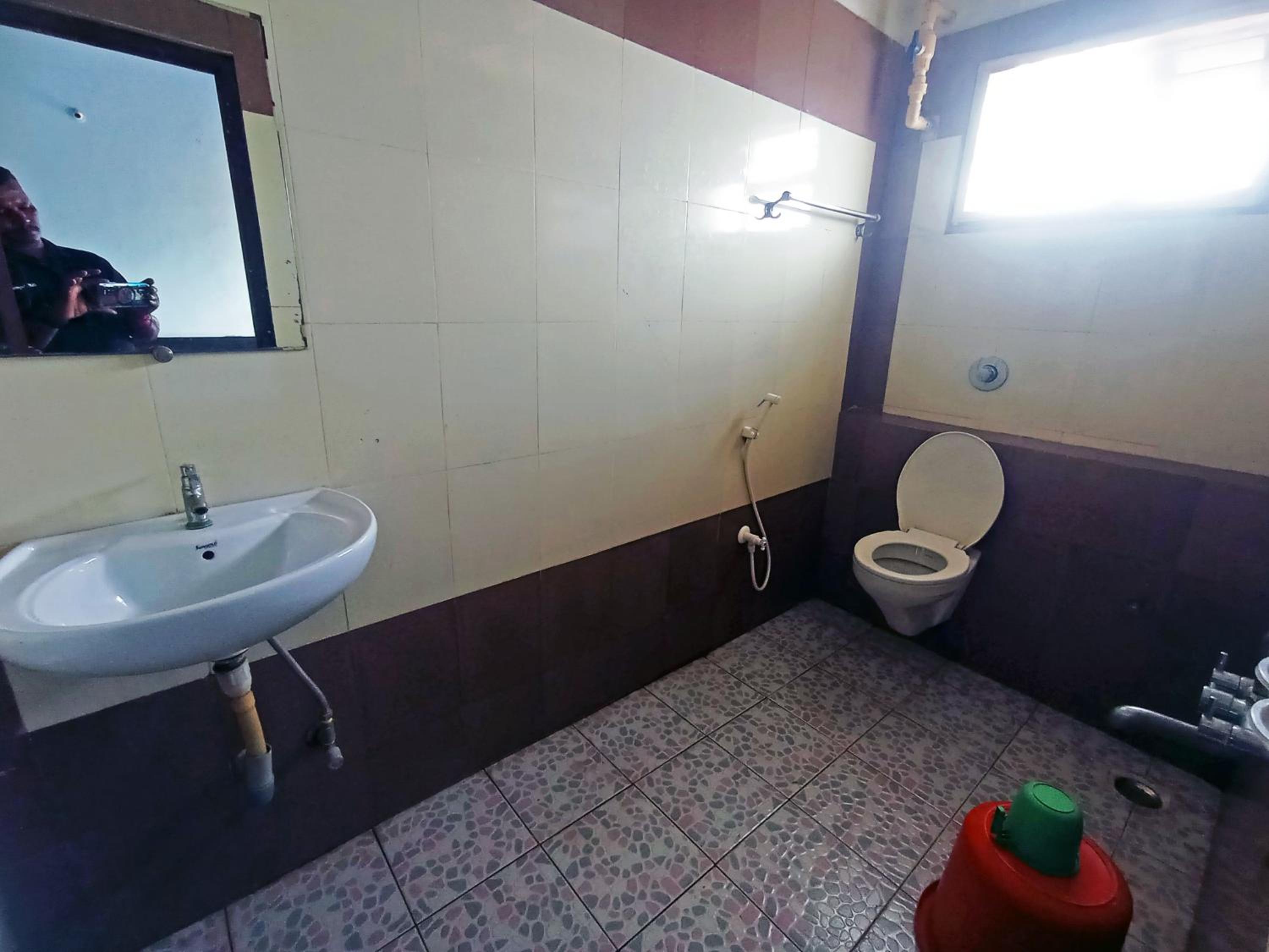 Savanur Deluxe Lodge
