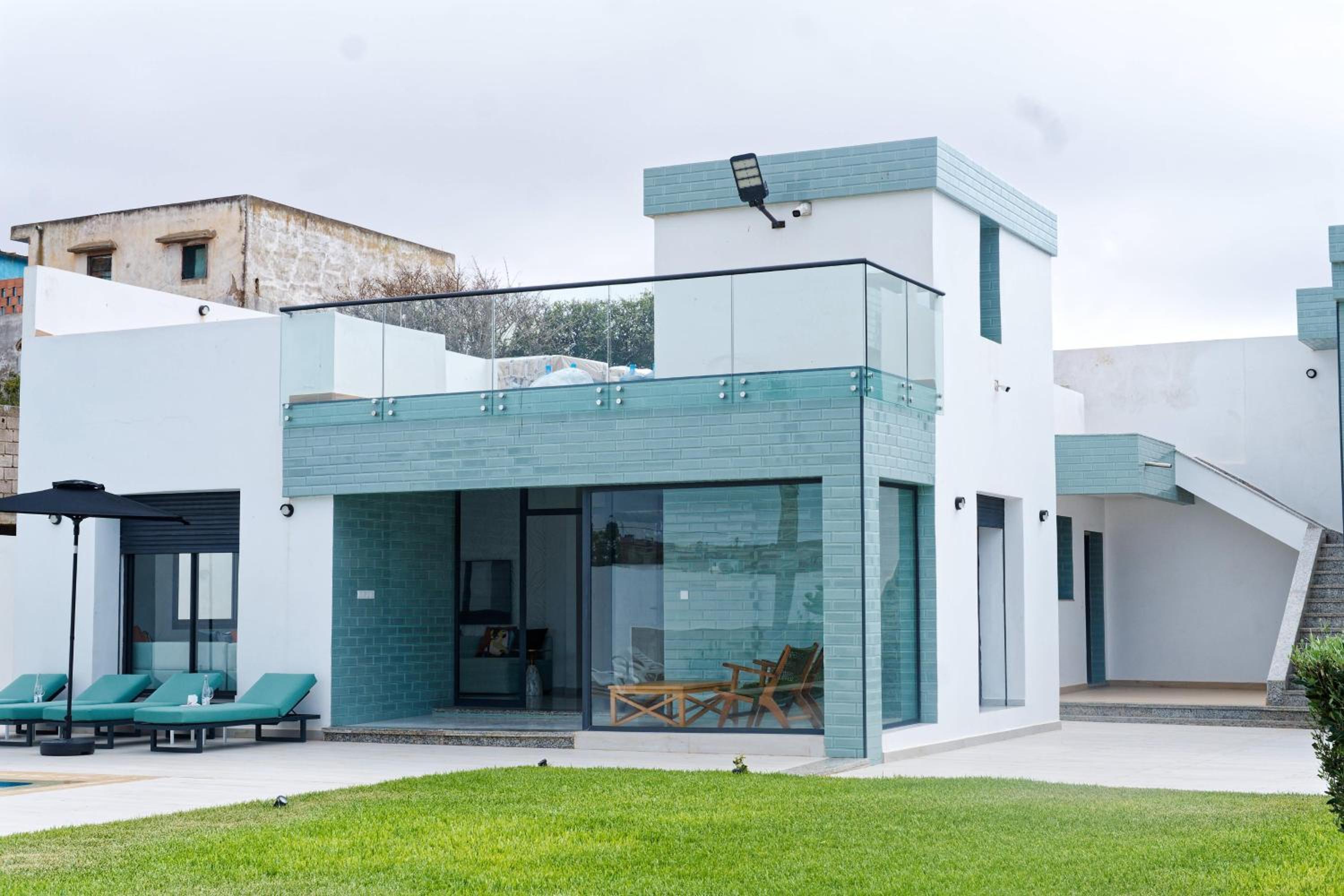 Villa Luxe Dar Bouazza - Piscine Privée - Fibre 100Mb - 3 min Plage