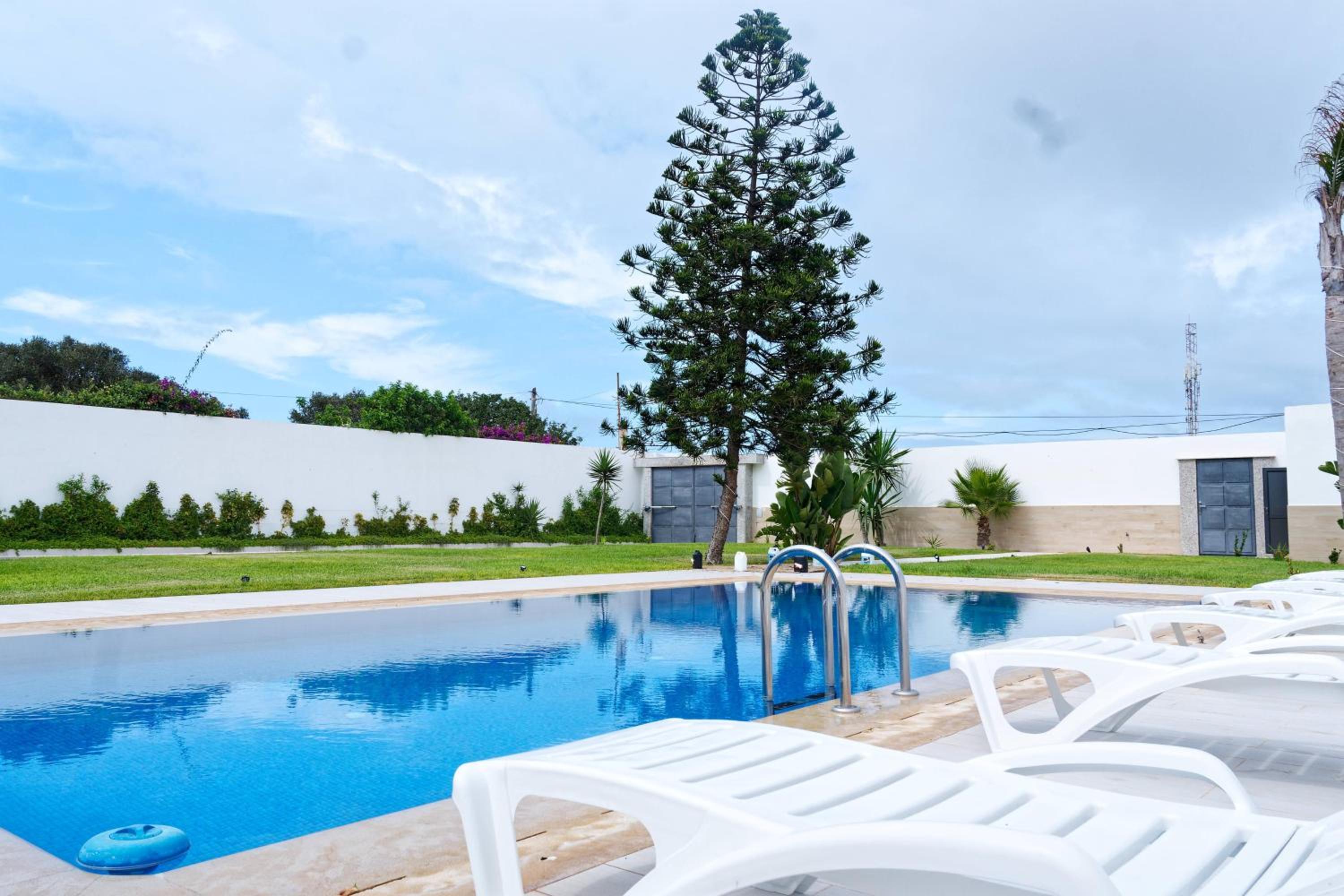 Villa Luxe Dar Bouazza - Piscine Privée - Fibre 100Mb - 3 min Plage