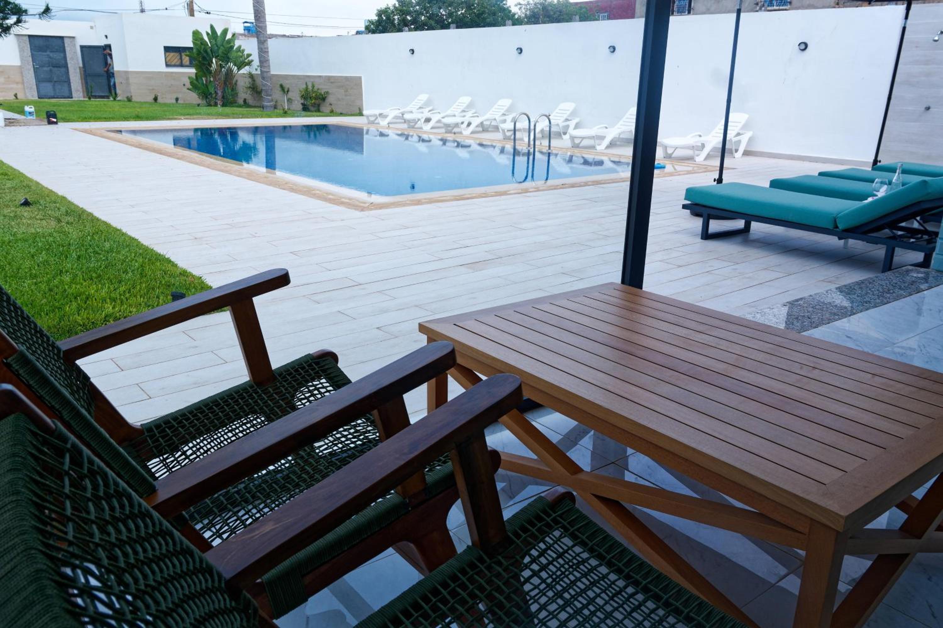 Villa Luxe Dar Bouazza - Piscine Privée - Fibre 100Mb - 3 min Plage