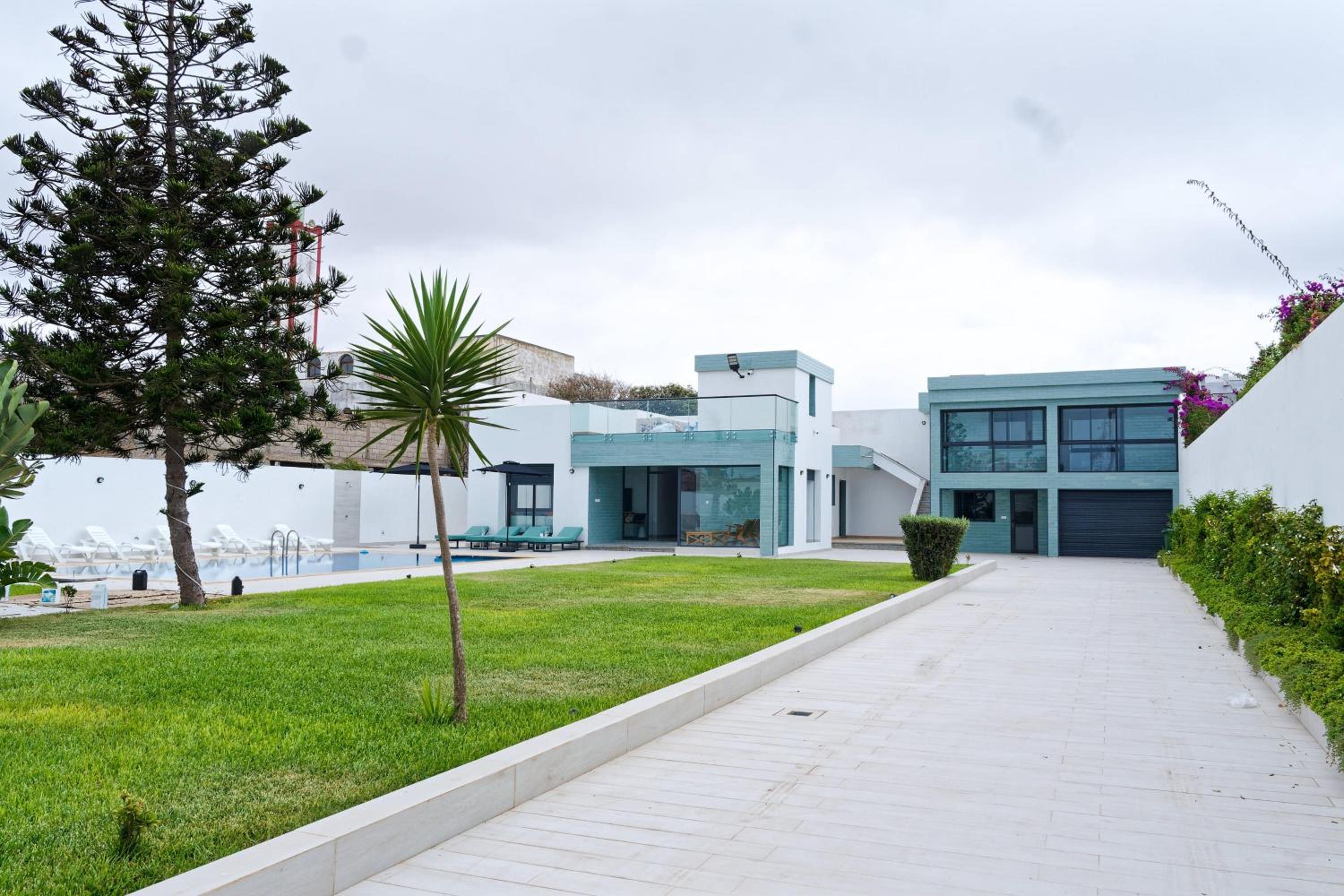 Villa Luxe Dar Bouazza - Piscine Privée - Fibre 100Mb - 3 min Plage