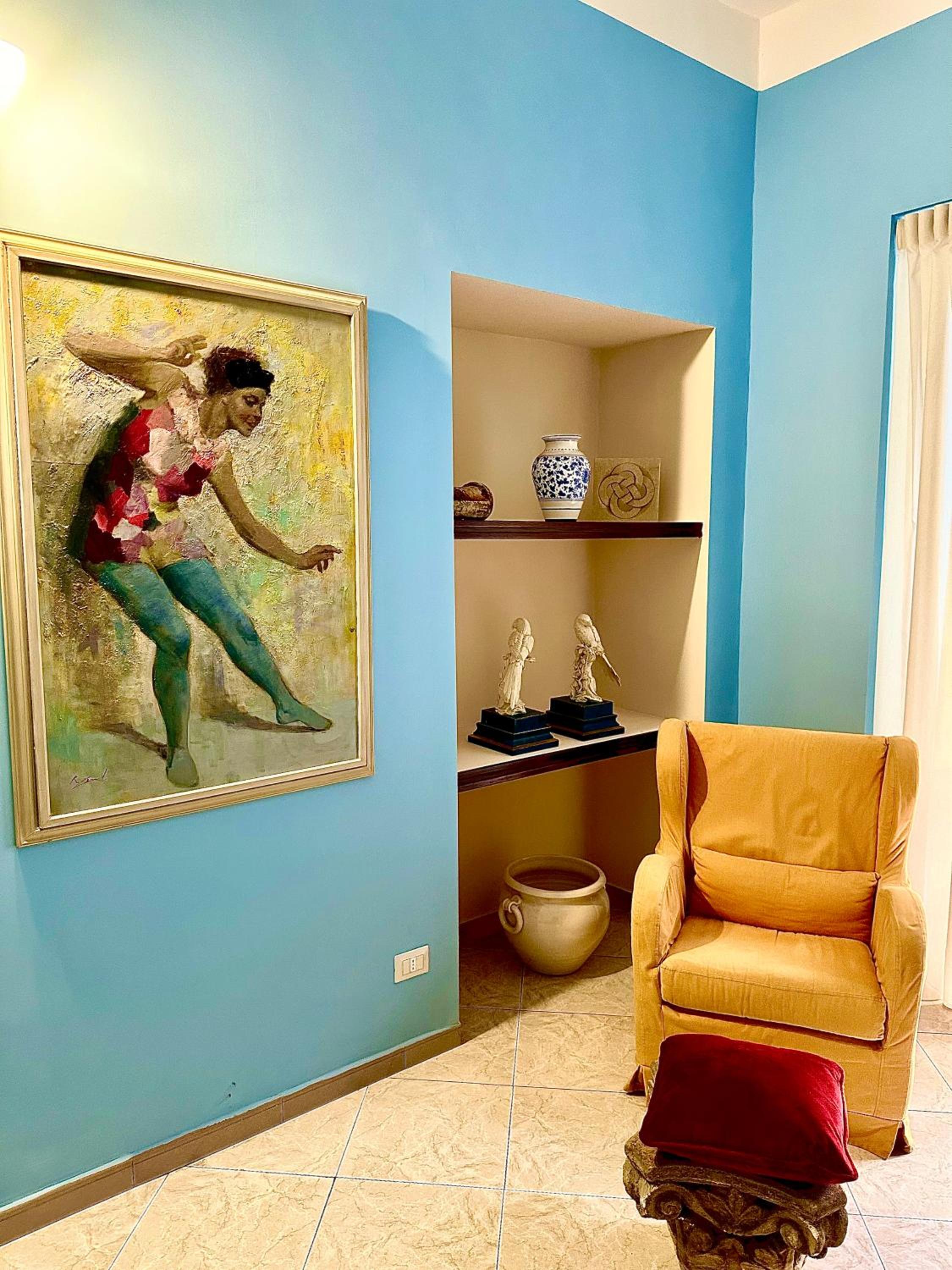 Spacious 130 sqm Luxury Apartment - 2 Bathrooms - Central Station & Old Town