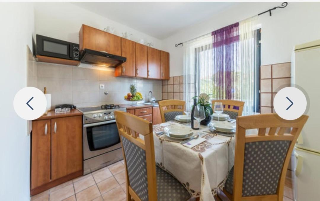 Apartment Luana