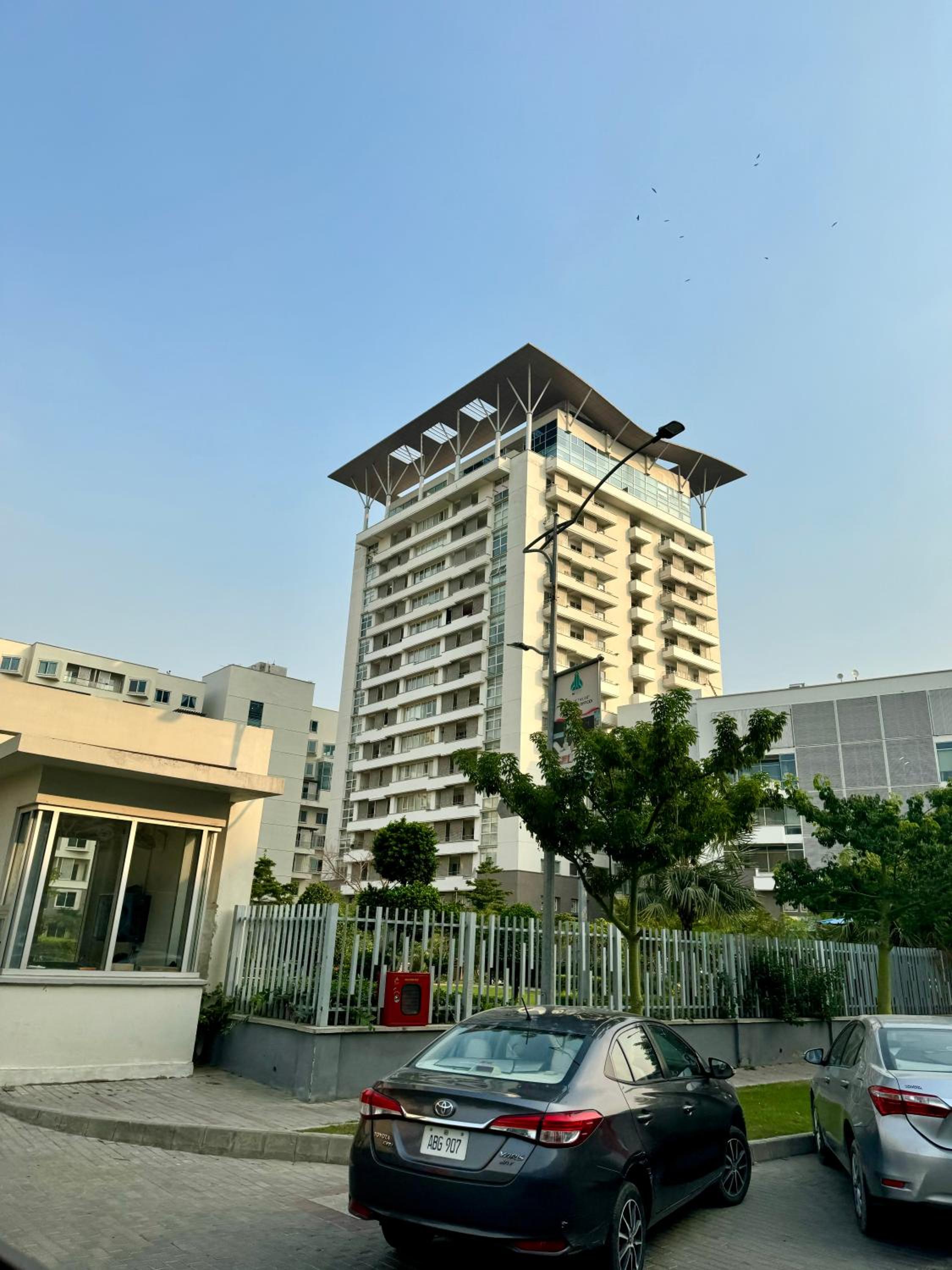 Mövenpick Family Apartments - 1 2 3 4 Bedroom - Penta Square Defence Phase 5 Lahore