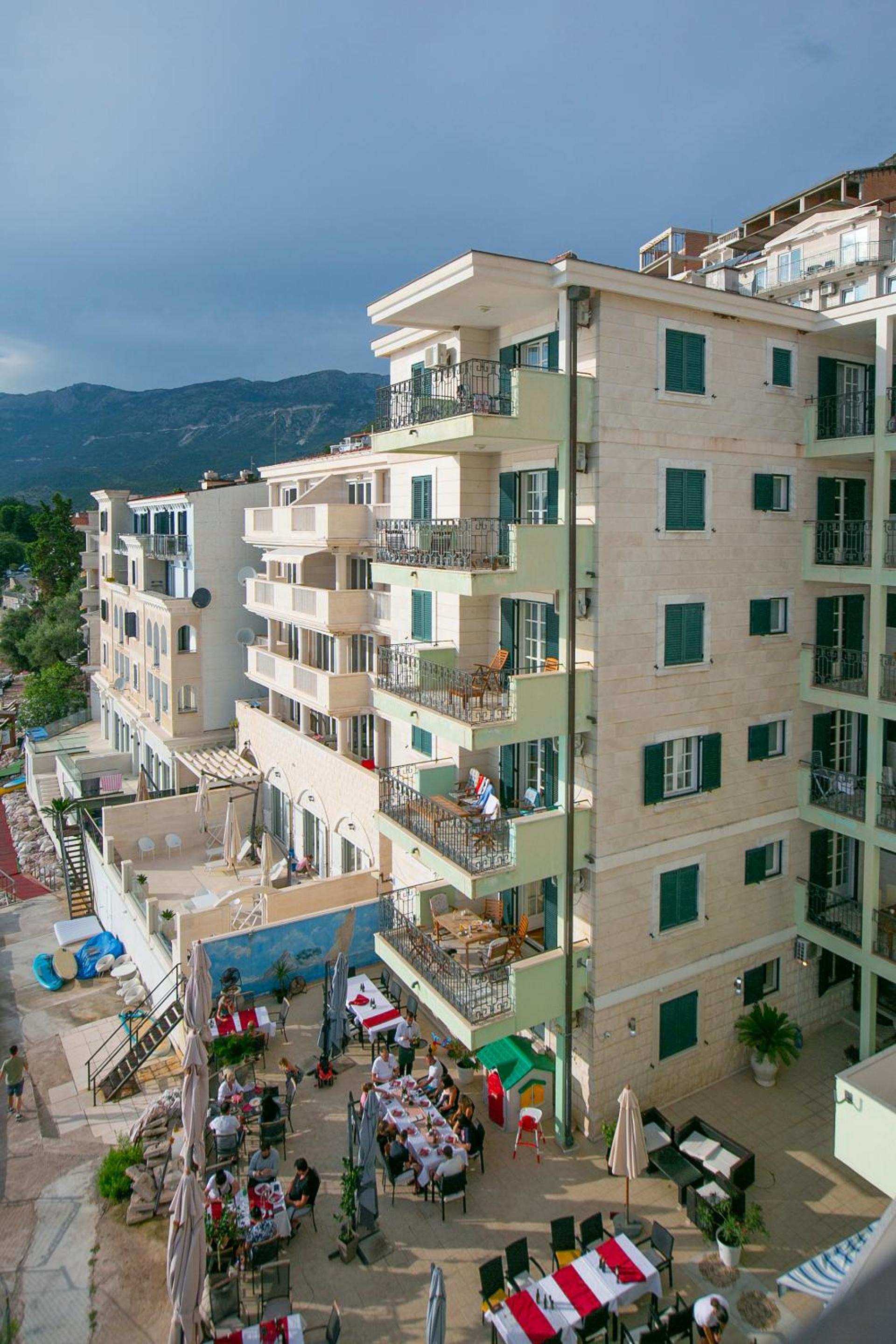 Hotel Luxury Apartments Montesan