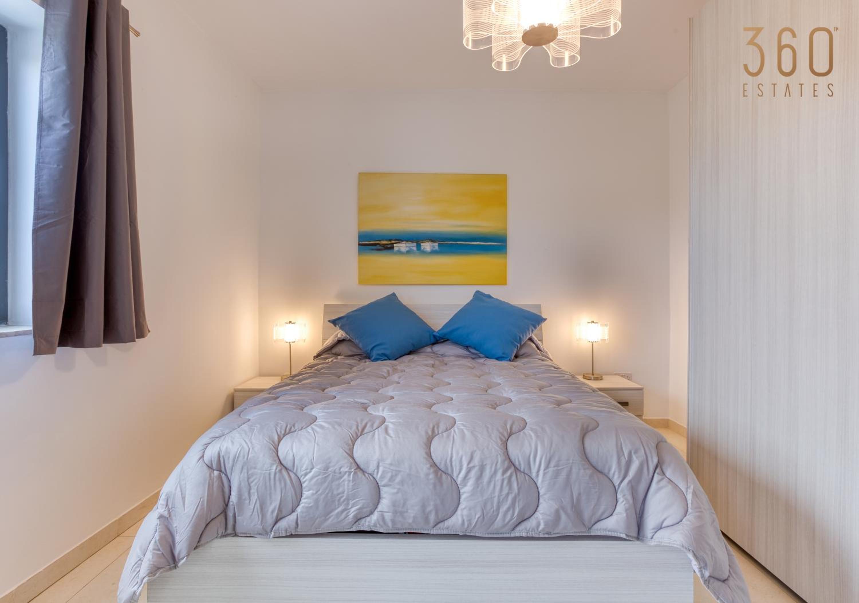 Modern Apartment with Sofabed & Balcony in Gzira by 360 Estates view 5